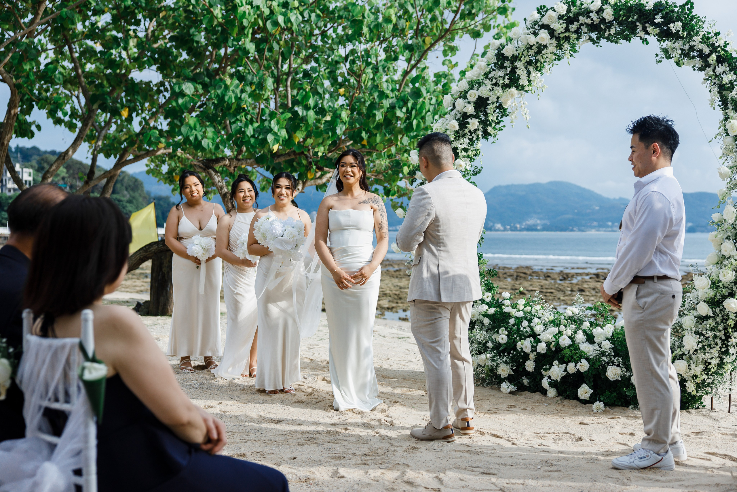 Wedding in Phuket at the Thavorn Hotel. Photographer in Phuket. Photographer Thailand