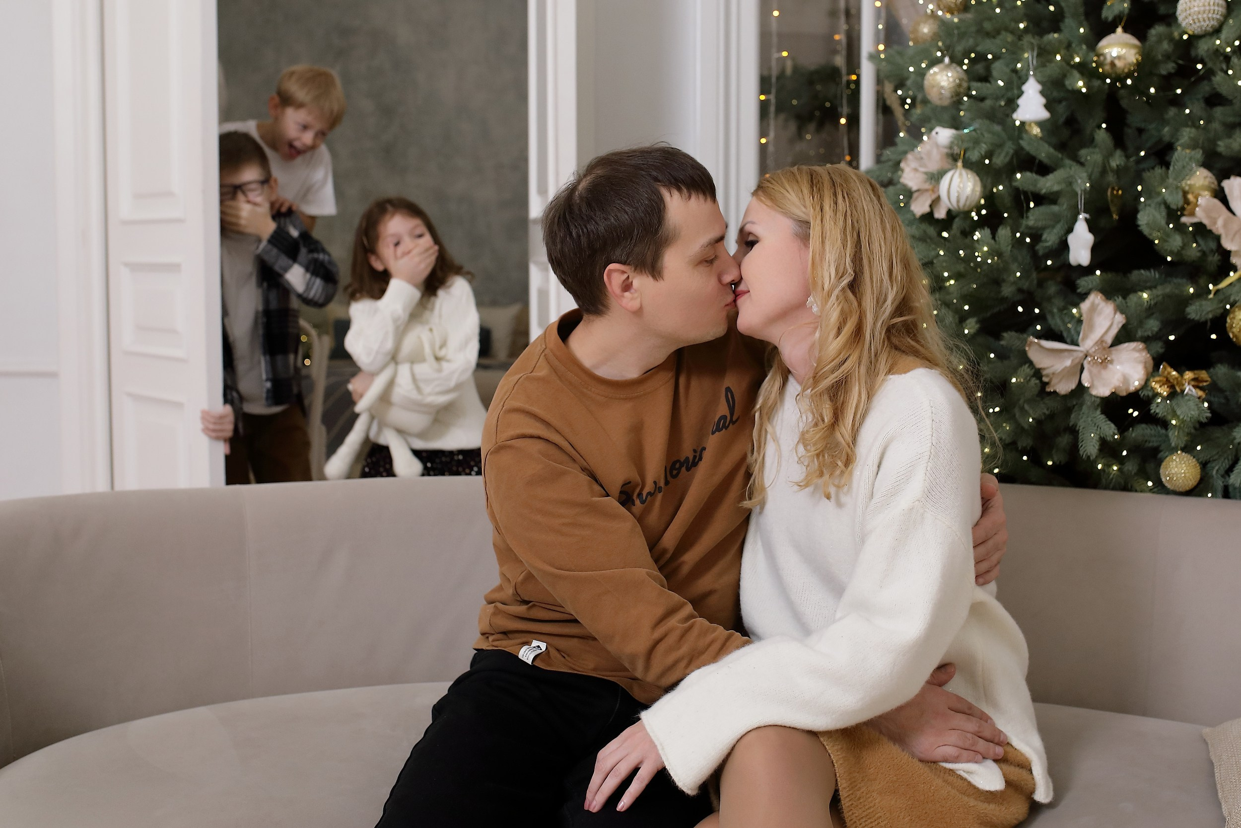 Семейная фотосессия под новый год. Свадебный и семейный фотограф и видеограф в Екатеринбурге Полянские Тимур и Анастасия
