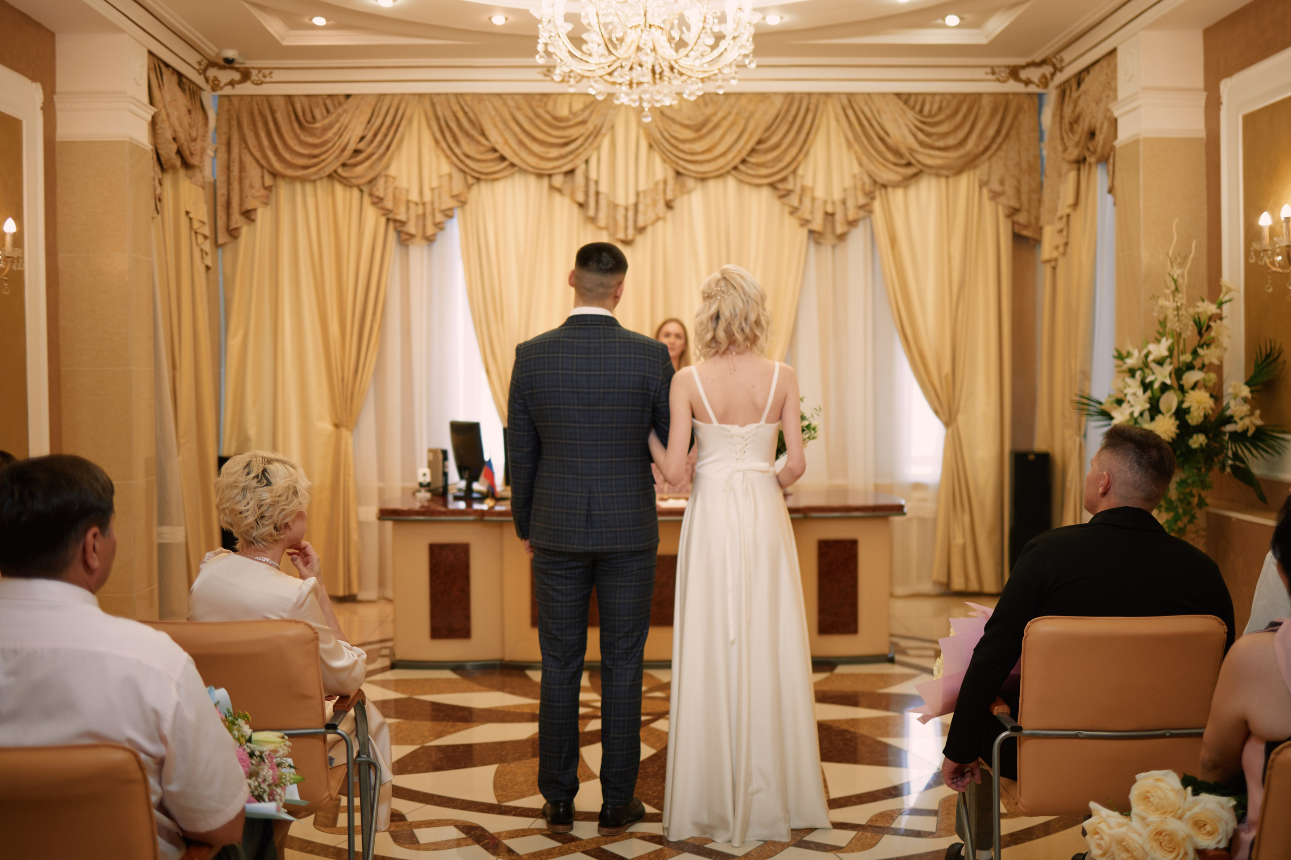 Свадебная фотосессия Курган. Фотограф и видеограф в Кургане Леонид Корнильев