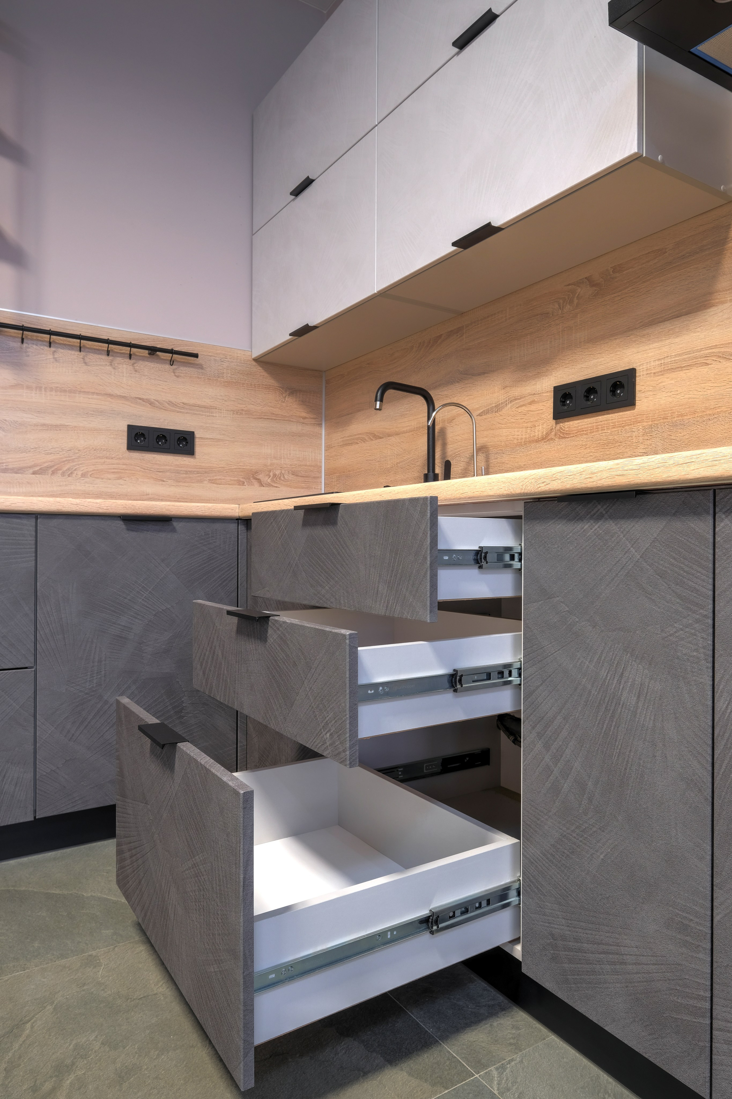 Съемка кухонного гарнитура после установки. Свадебный и репортажной фотограф Денис Ожигин в Краснодаре и Краснодарском крае