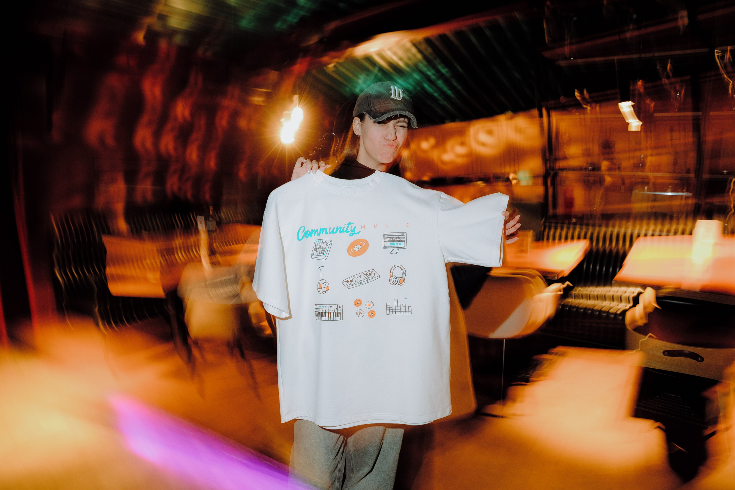 Презентация мерча Community music. Фотограф Аникеева Алина, Рязань/Москва