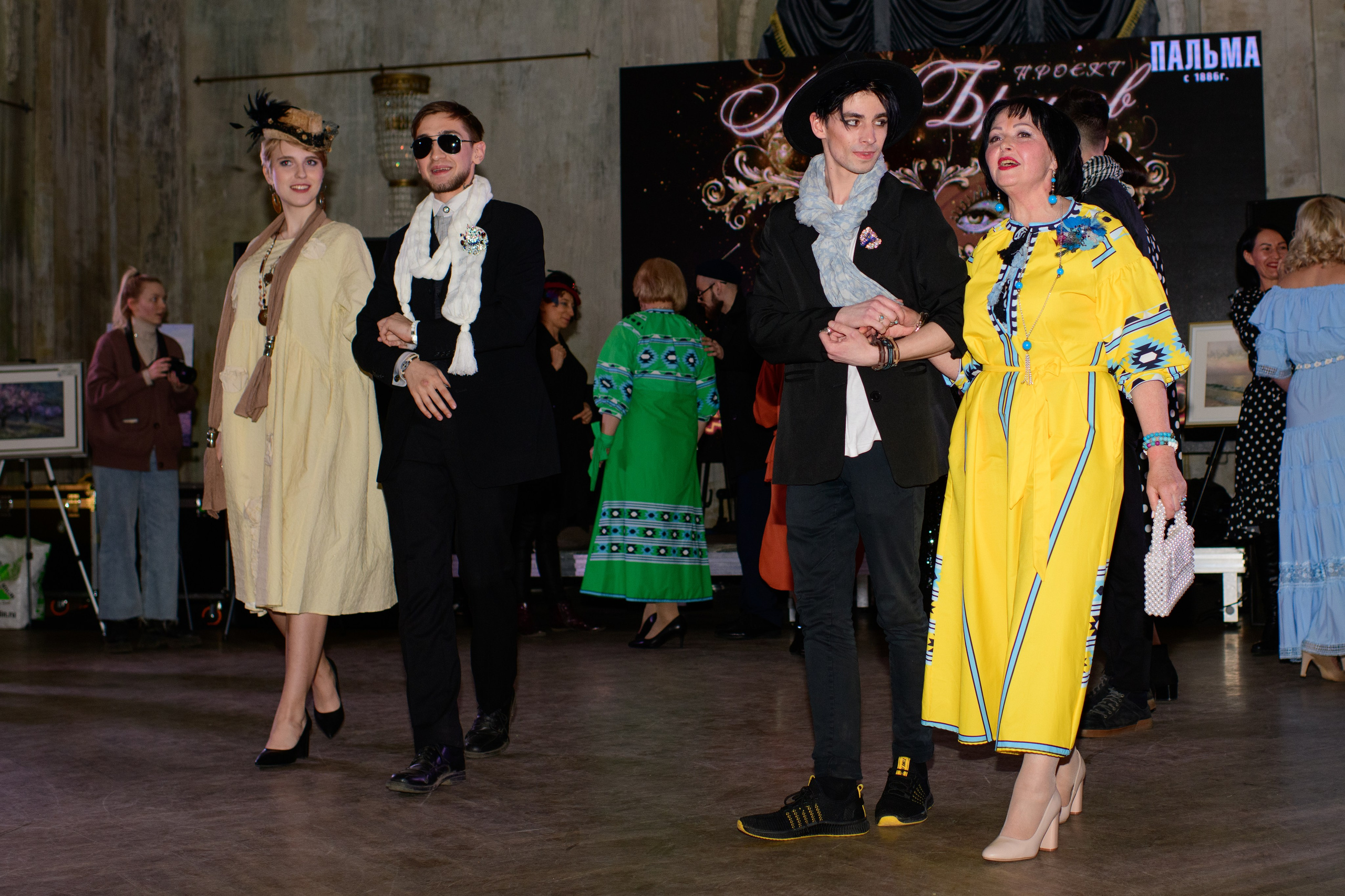 Репортаж модного показа «Люди брендов». Организация и проведение фотосъемок в Санкт-Петербурге. Фотограф Смирягин Илья