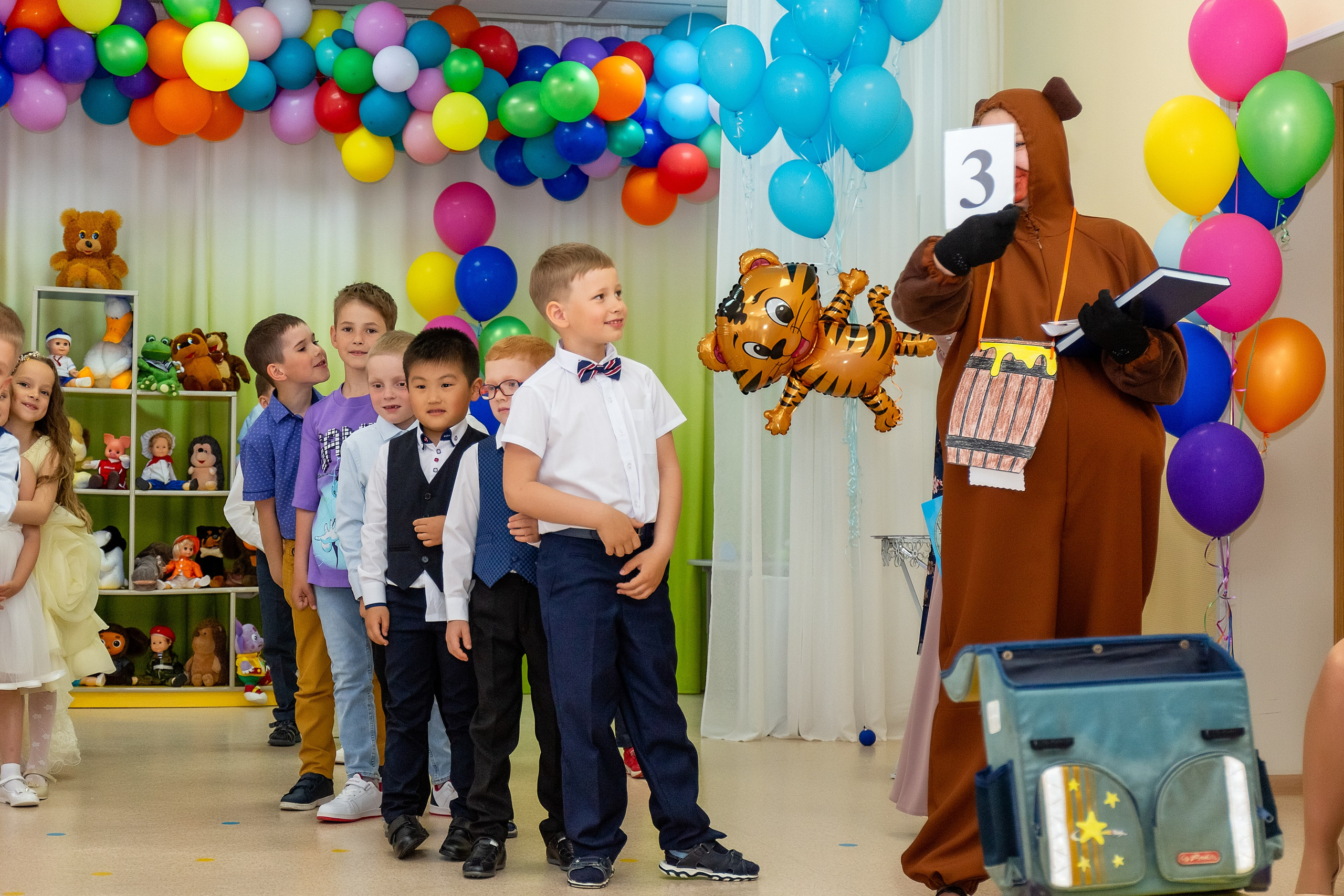 Выпускной. Детский сад «Тигрёнок». Стильный выпускной альбом Владивосток фотограф Вероника Мигачева