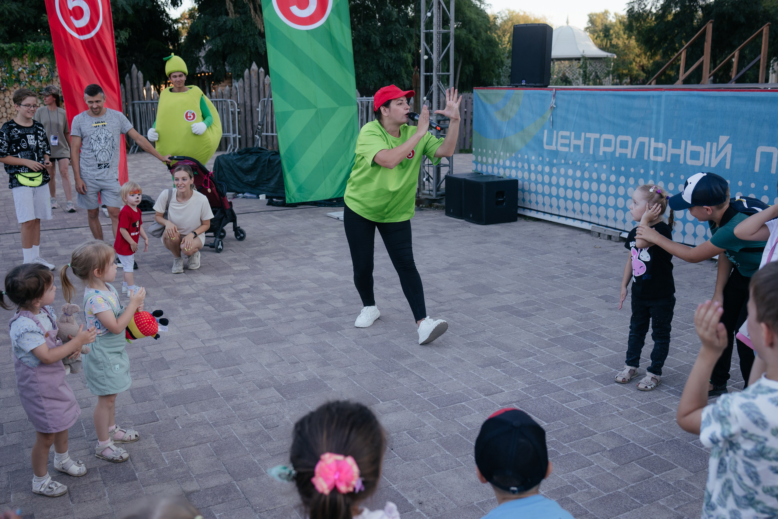 Пятерочка детский праздник. Фотограф Крохин Олег