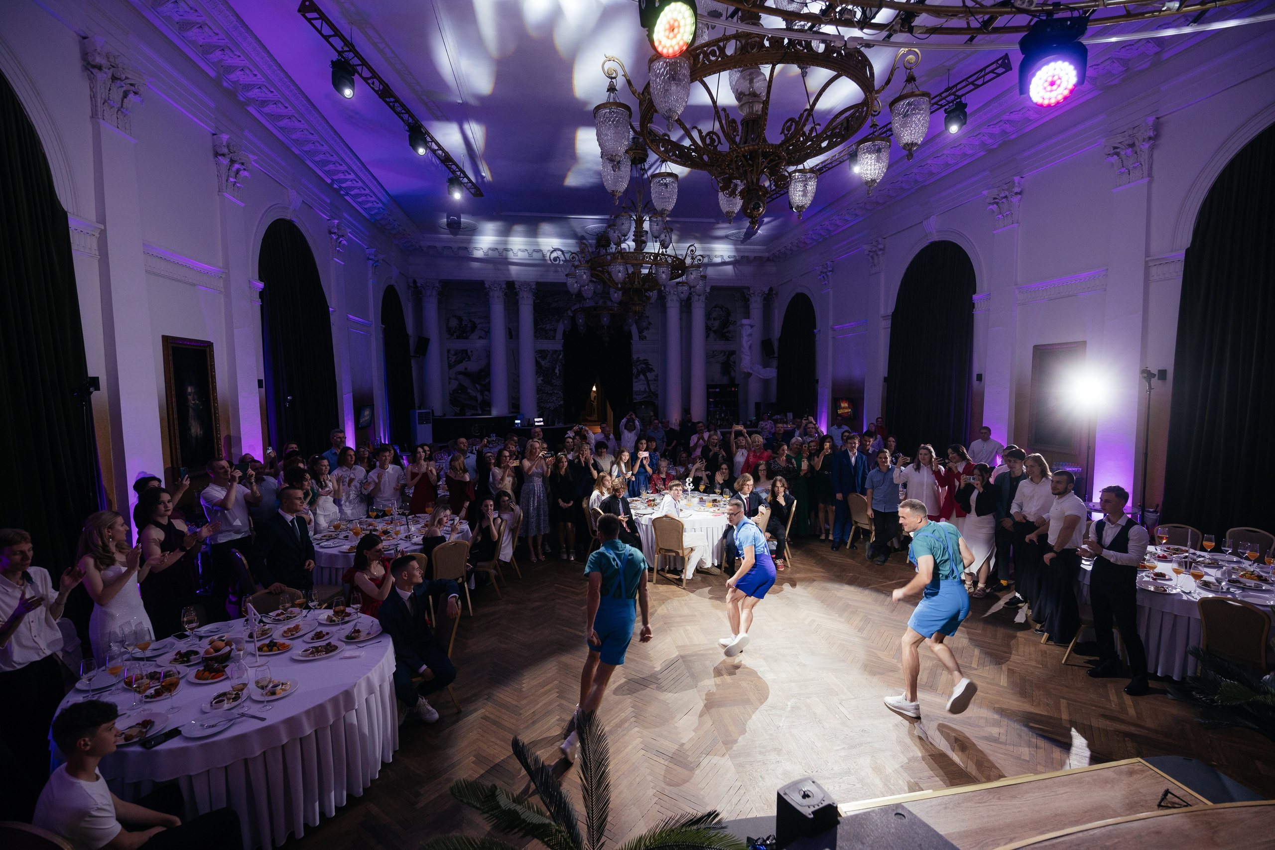 Выпускной 11 класс. Фотограф Крохин Олег