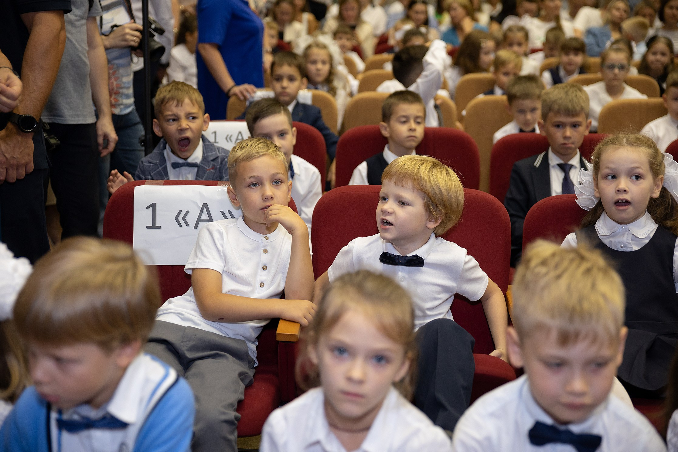 1 Сентября репортаж. Профессиональный Фотограф в Москве Андрей Славнов