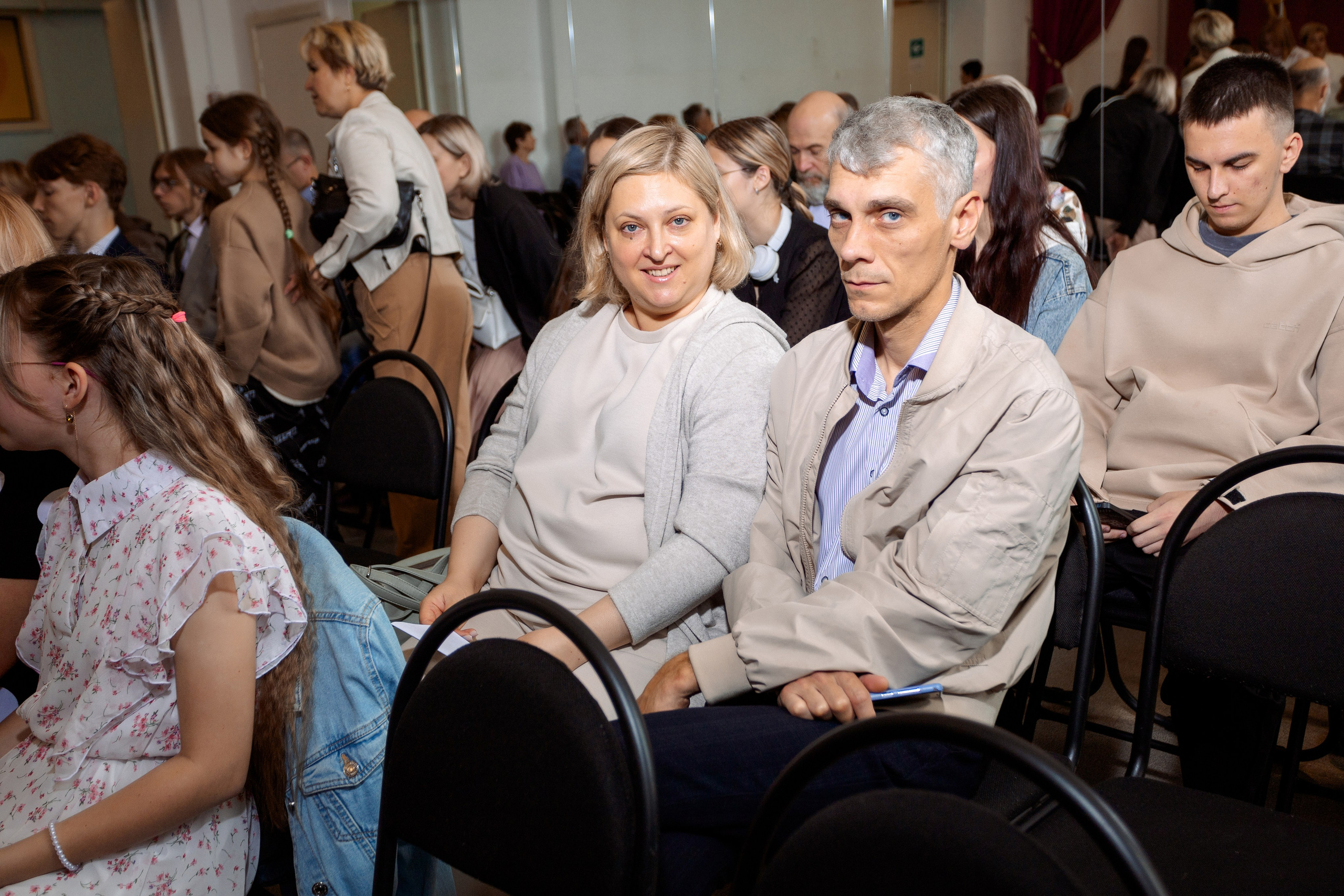 ВРУЧЕНИЕ АТТЕСТАТОВ: Пример. Все фото. Профессиональный фотограф в Ижевске Леша Петров