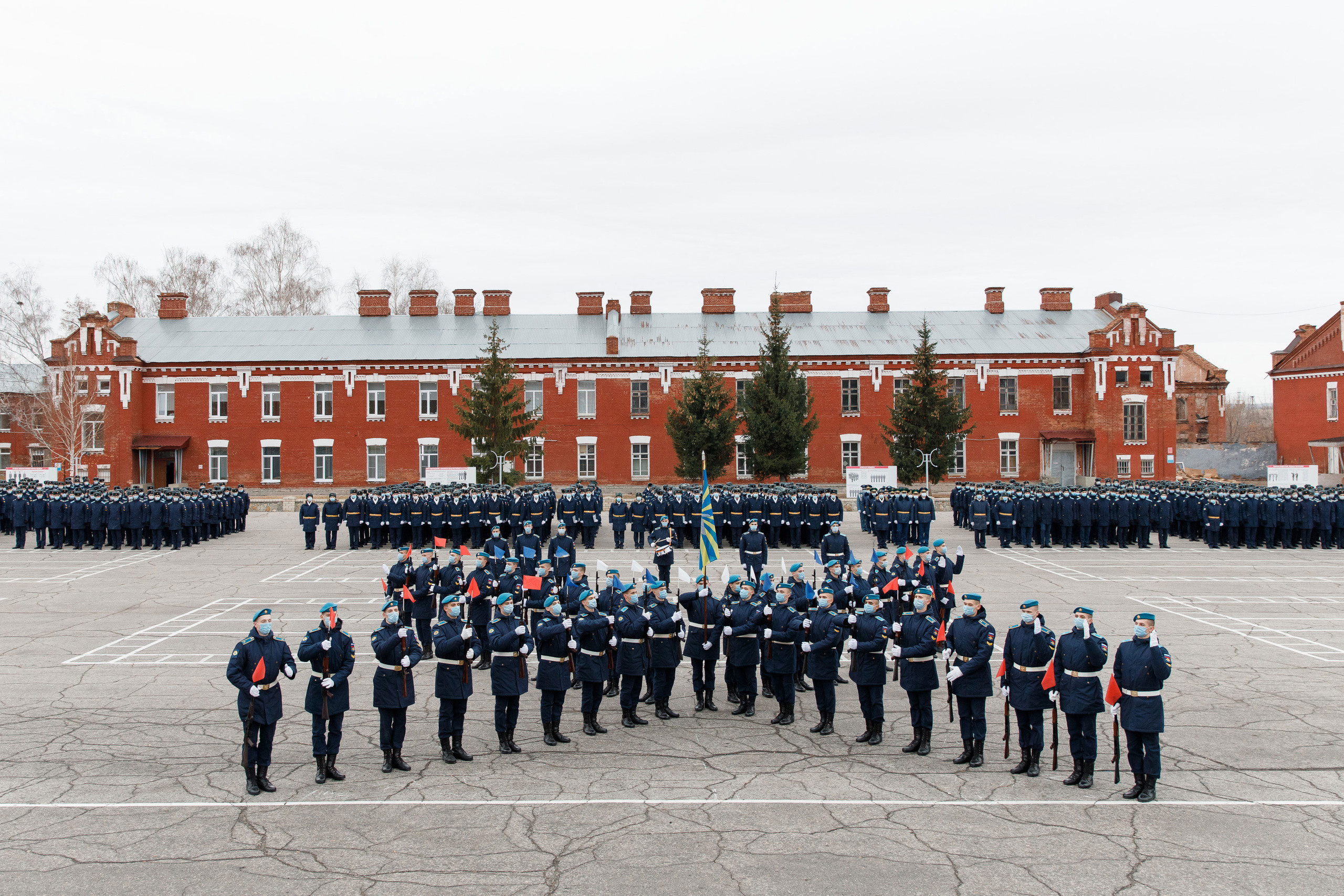 СВВАУЛ Вручение дипломов. Свадебный, семейный и школьный фотограф в Сызрани Максим Баталов