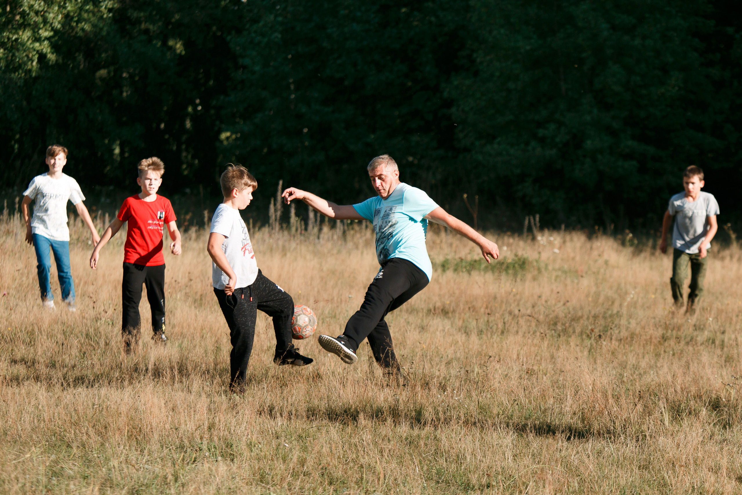 Классный отдых. Свадебный, семейный и школьный фотограф в Сызрани Максим Баталов