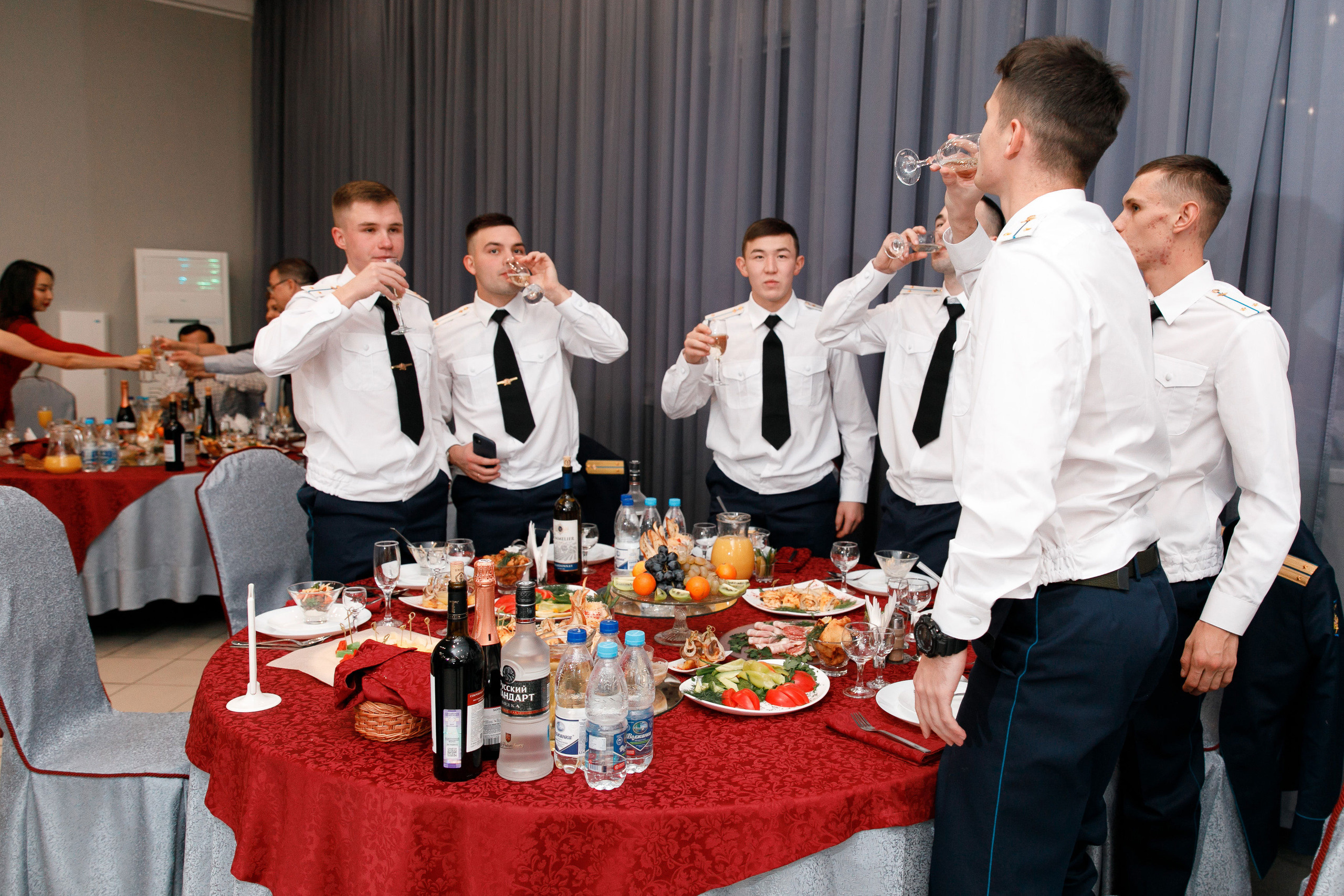Банкет. Свадебный, семейный и школьный фотограф в Сызрани Максим Баталов
