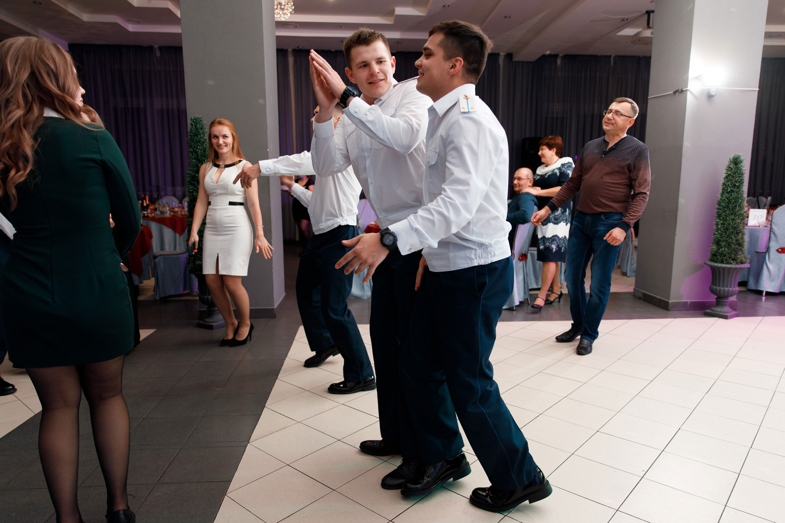Банкет. Свадебный, семейный и школьный фотограф в Сызрани Максим Баталов
