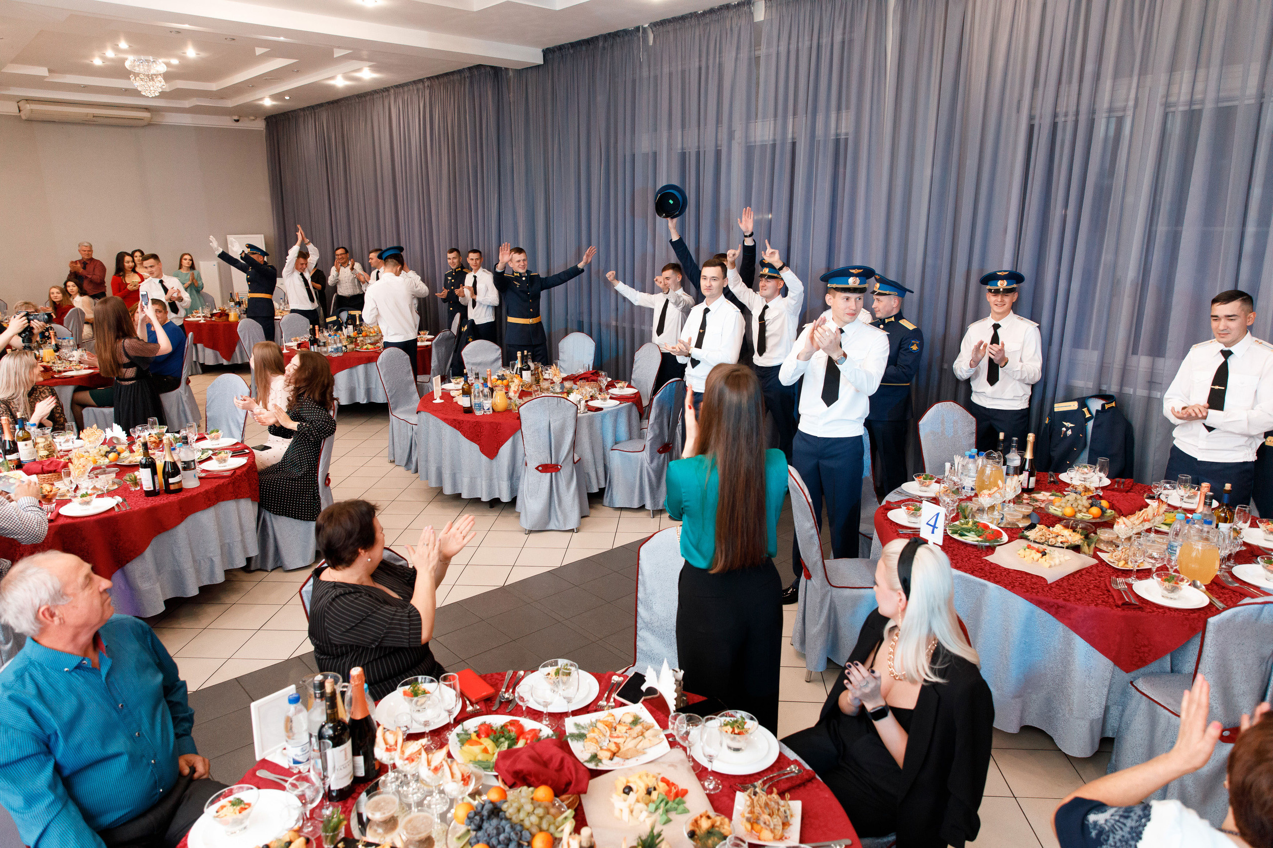 Банкет. Свадебный, семейный и школьный фотограф в Сызрани Максим Баталов