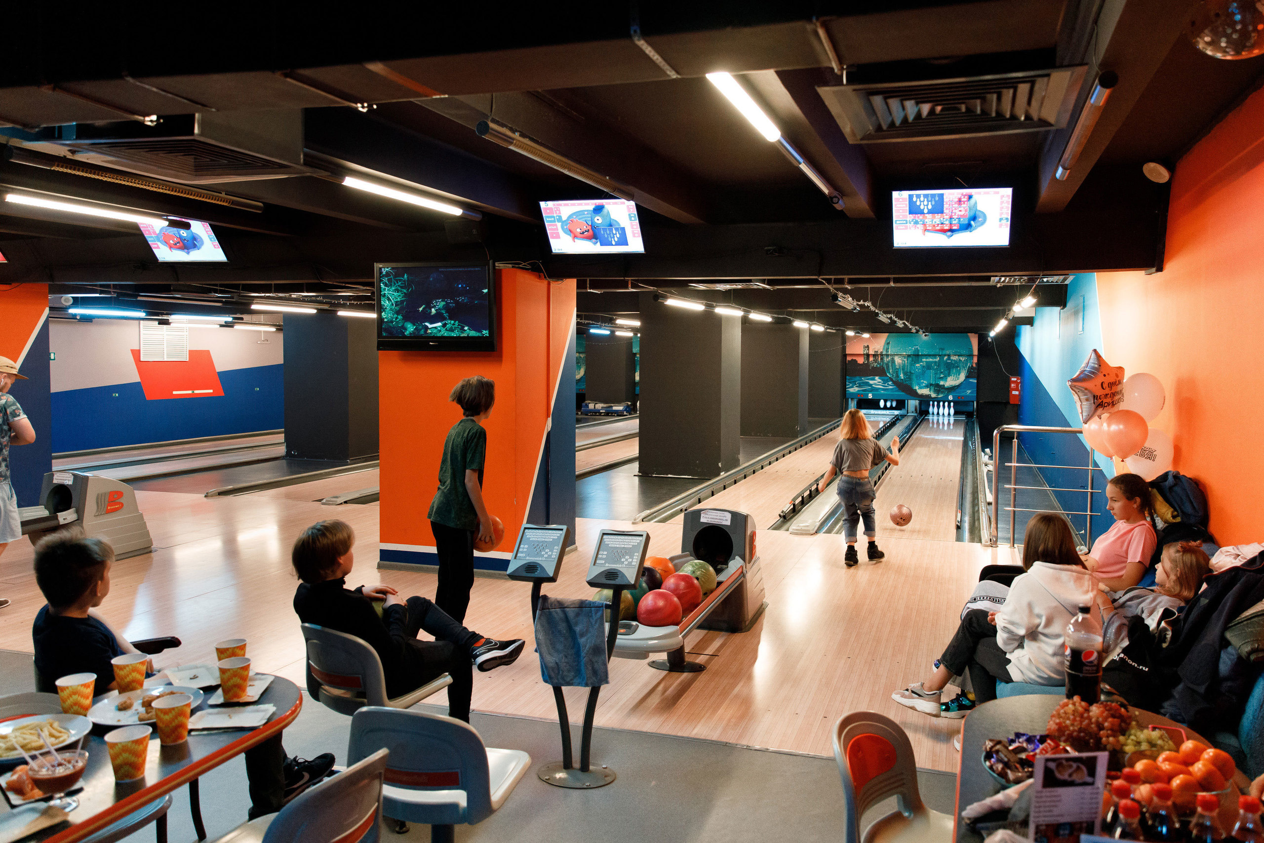 Боулинг. Свадебный, семейный и школьный фотограф в Сызрани Максим Баталов