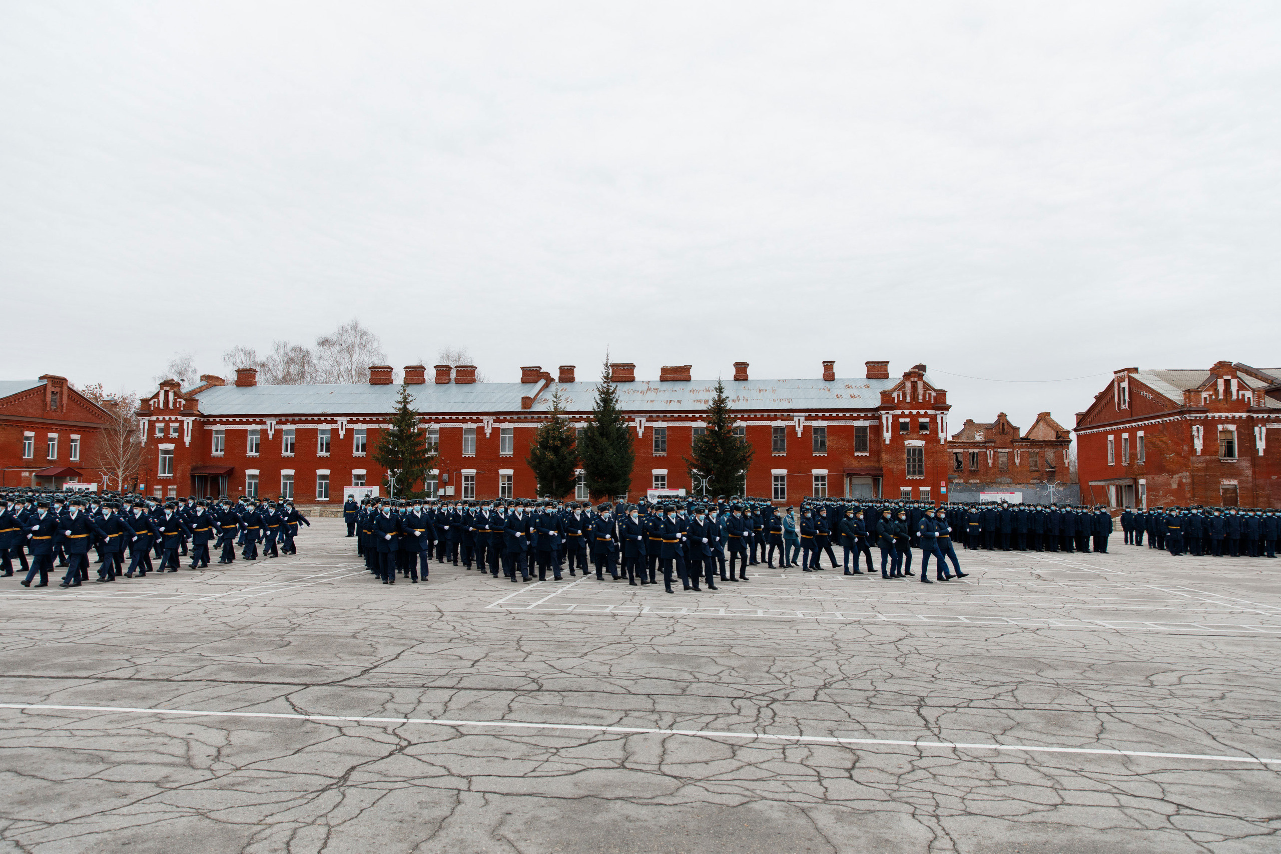 СВВАУЛ Вручение дипломов. Свадебный, семейный и школьный фотограф в Сызрани Максим Баталов