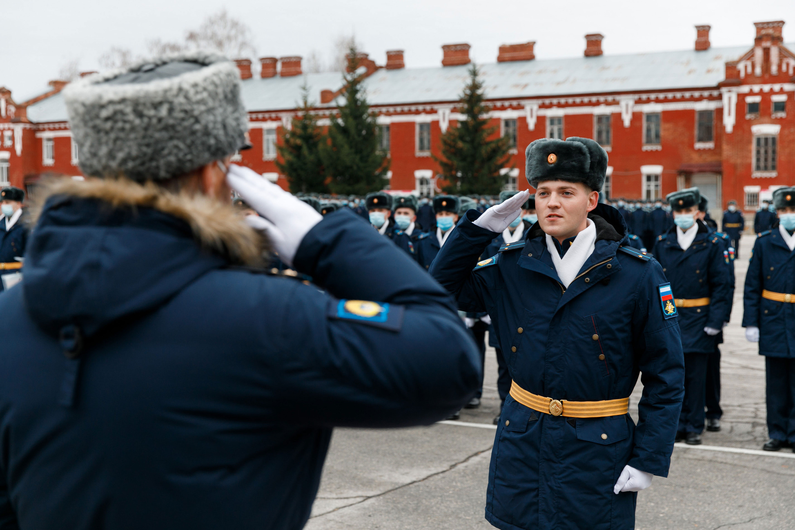 СВВАУЛ Вручение дипломов. Свадебный, семейный и школьный фотограф в Сызрани Максим Баталов