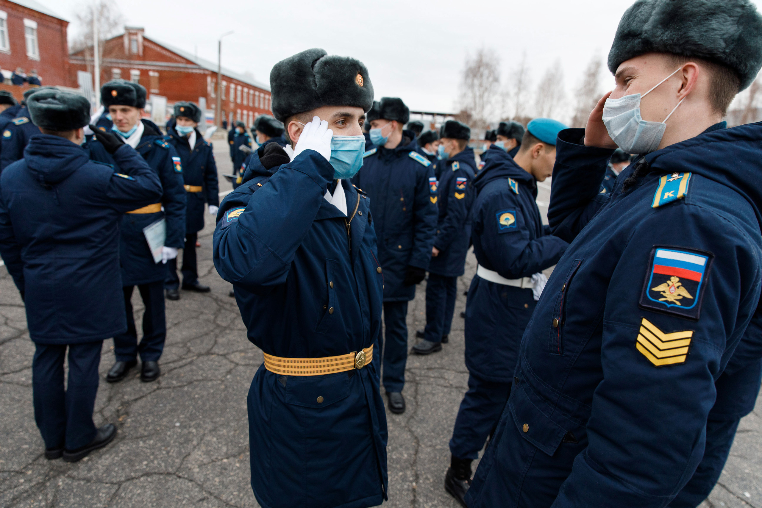 СВВАУЛ Вручение дипломов. Свадебный, семейный и школьный фотограф в Сызрани Максим Баталов