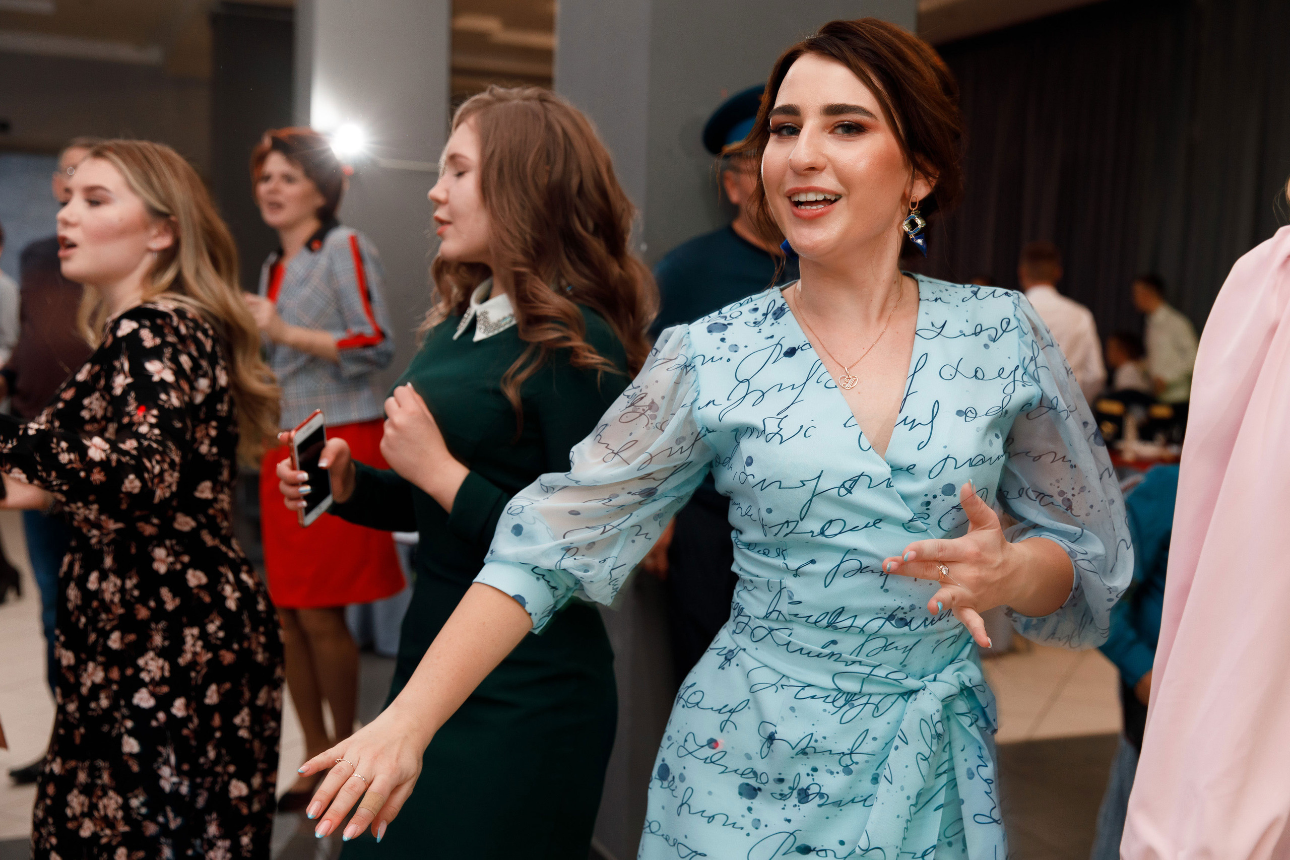 Банкет. Свадебный, семейный и школьный фотограф в Сызрани Максим Баталов