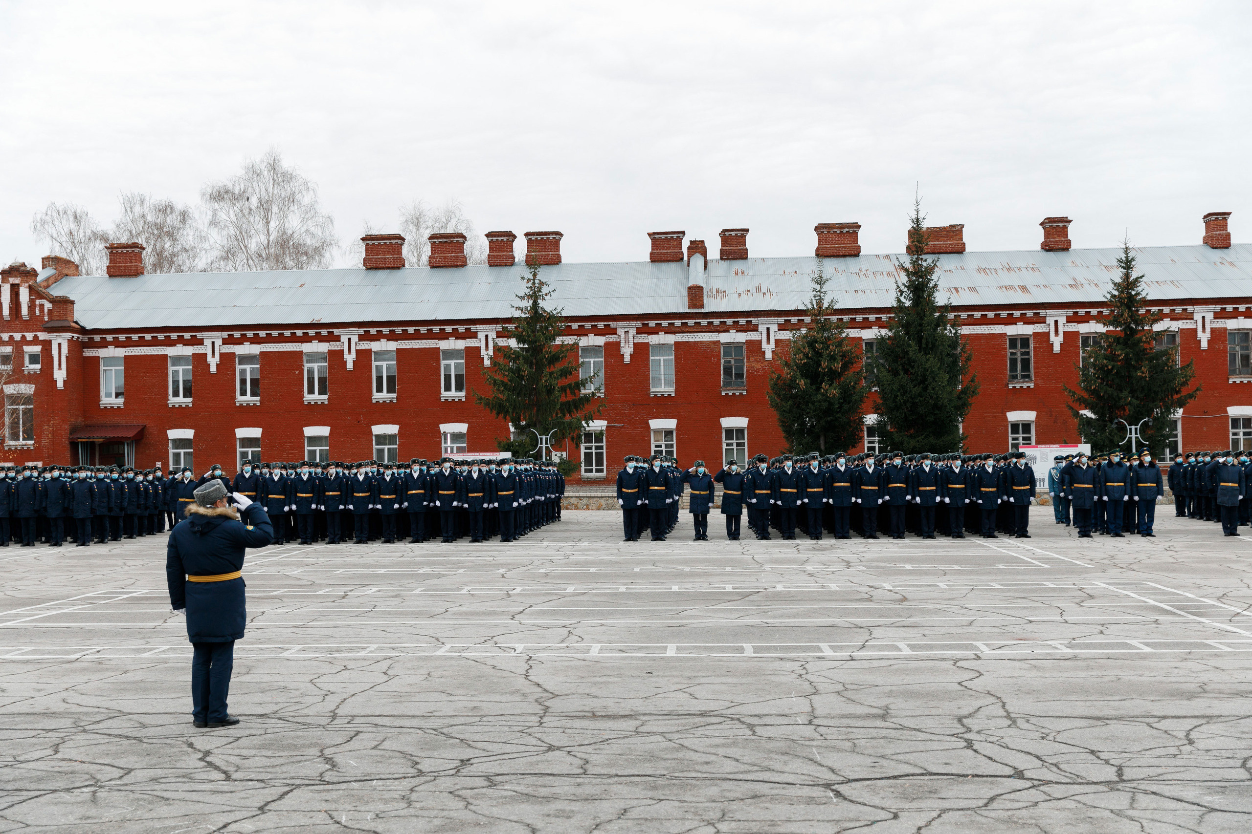 СВВАУЛ Вручение дипломов. Свадебный, семейный и школьный фотограф в Сызрани Максим Баталов