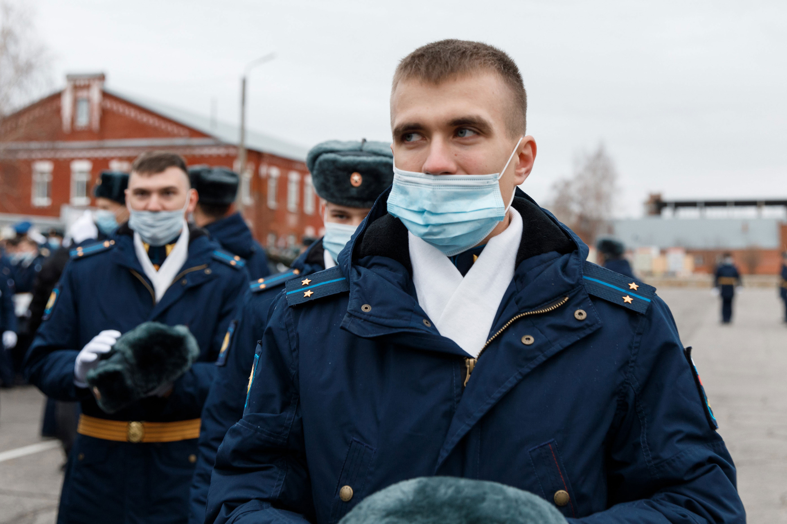 СВВАУЛ Вручение дипломов. Свадебный, семейный и школьный фотограф в Сызрани Максим Баталов