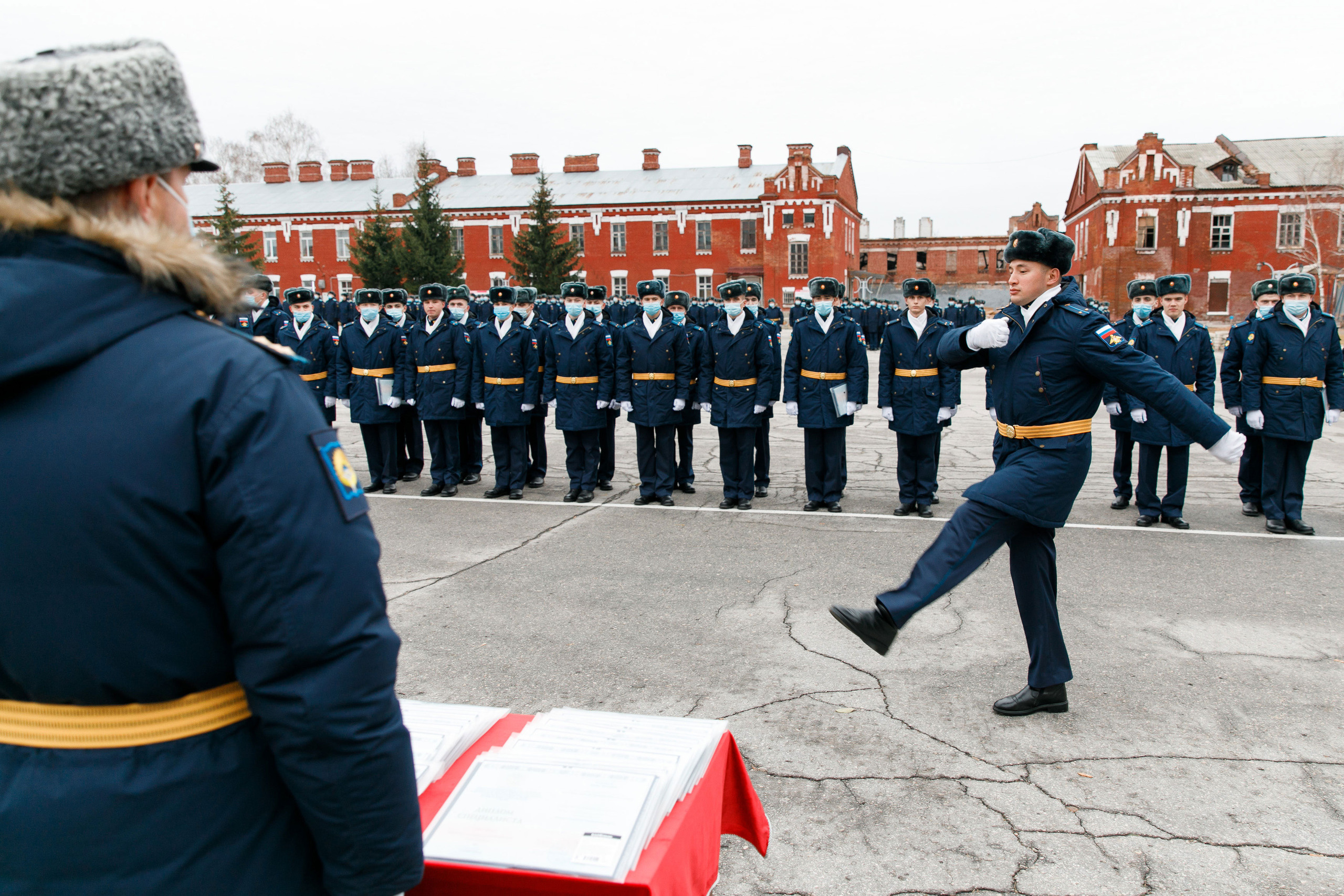 СВВАУЛ Вручение дипломов. Свадебный, семейный и школьный фотограф в Сызрани Максим Баталов