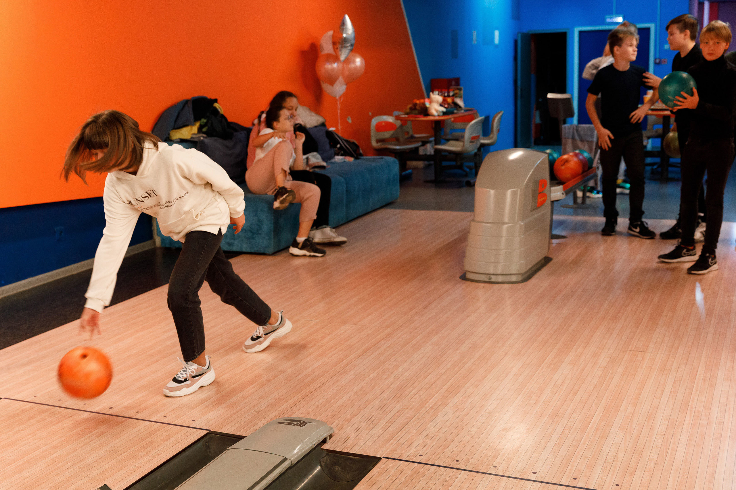 Боулинг. Свадебный, семейный и школьный фотограф в Сызрани Максим Баталов