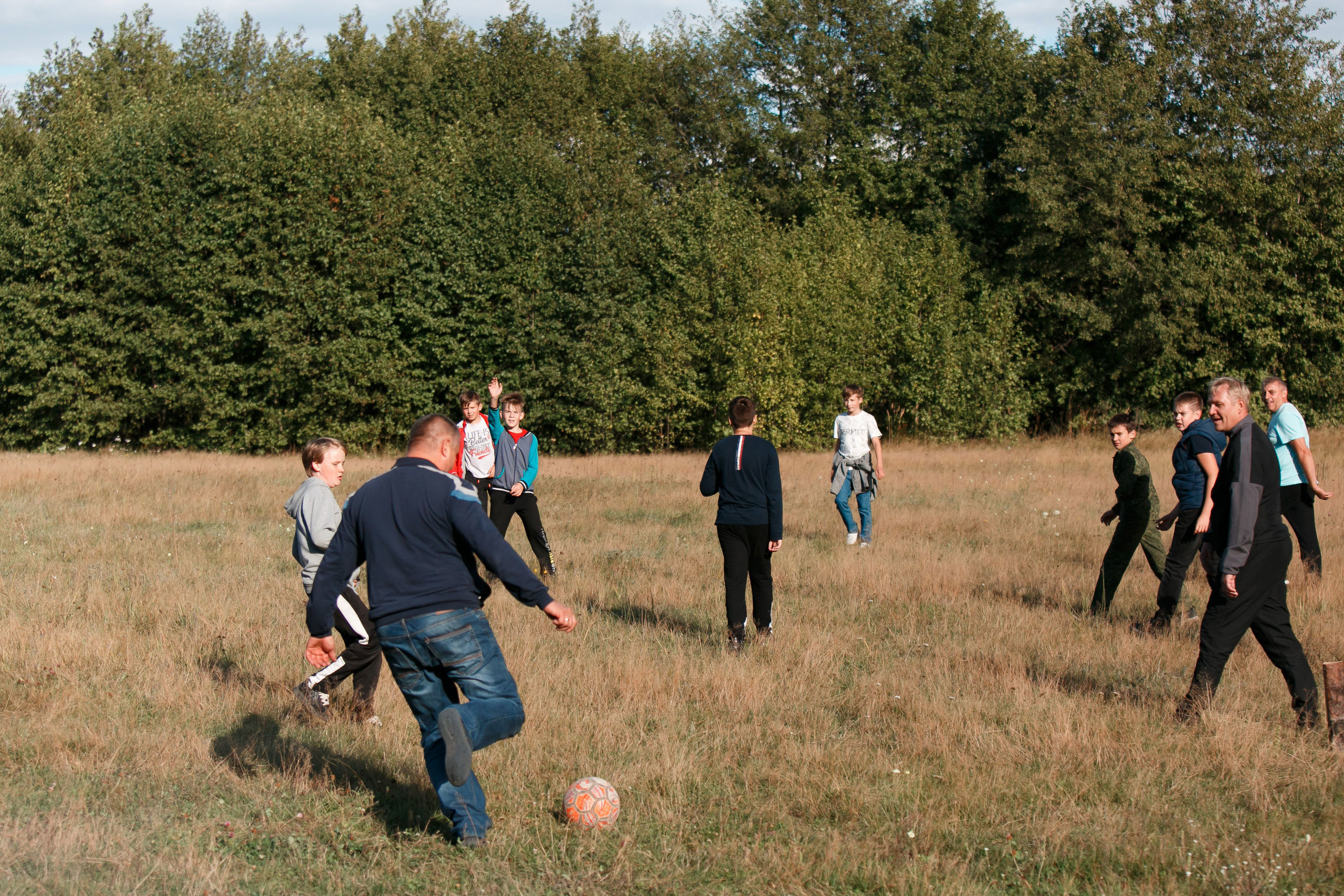 Классный отдых. Свадебный, семейный и школьный фотограф в Сызрани Максим Баталов