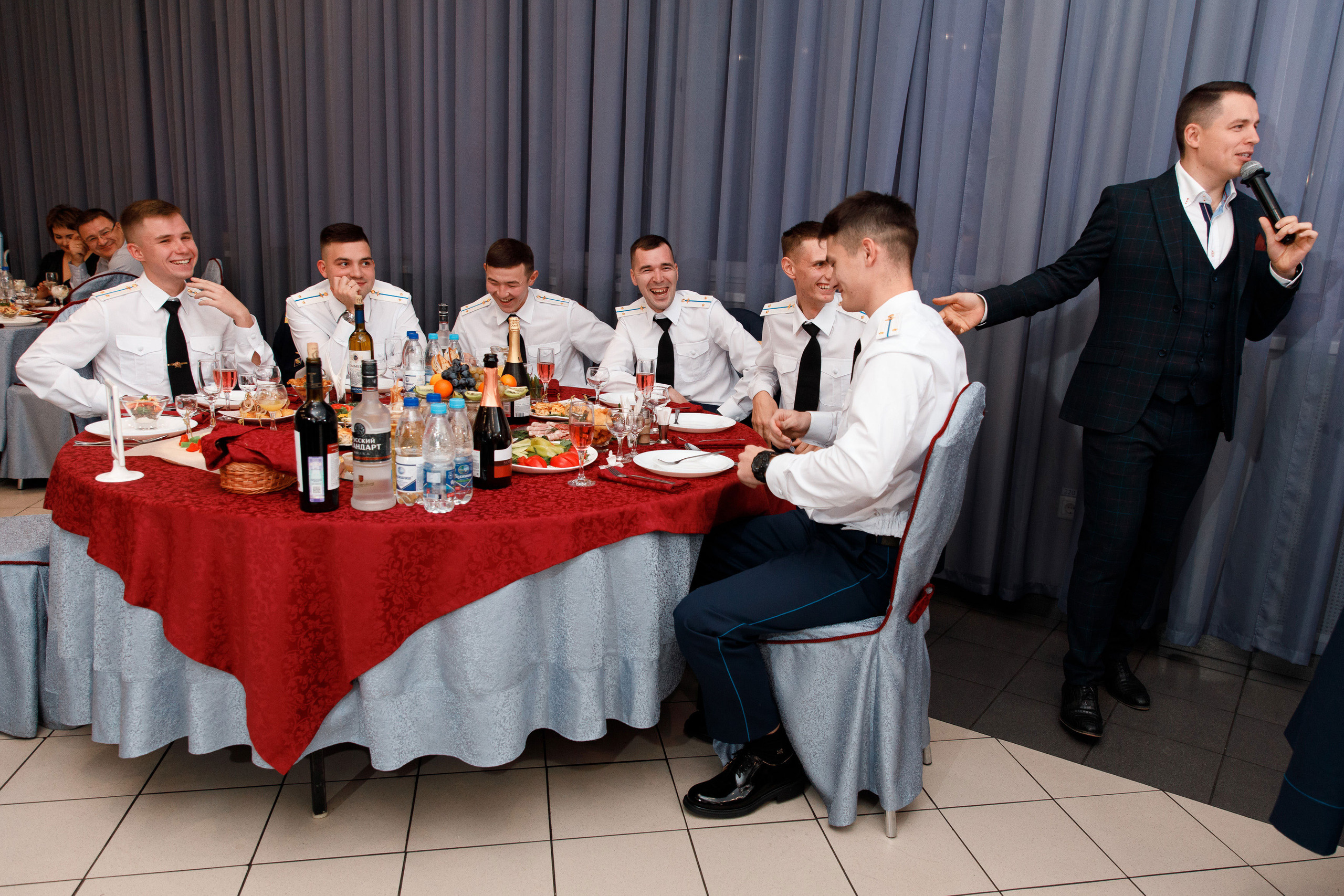 Банкет. Свадебный, семейный и школьный фотограф в Сызрани Максим Баталов