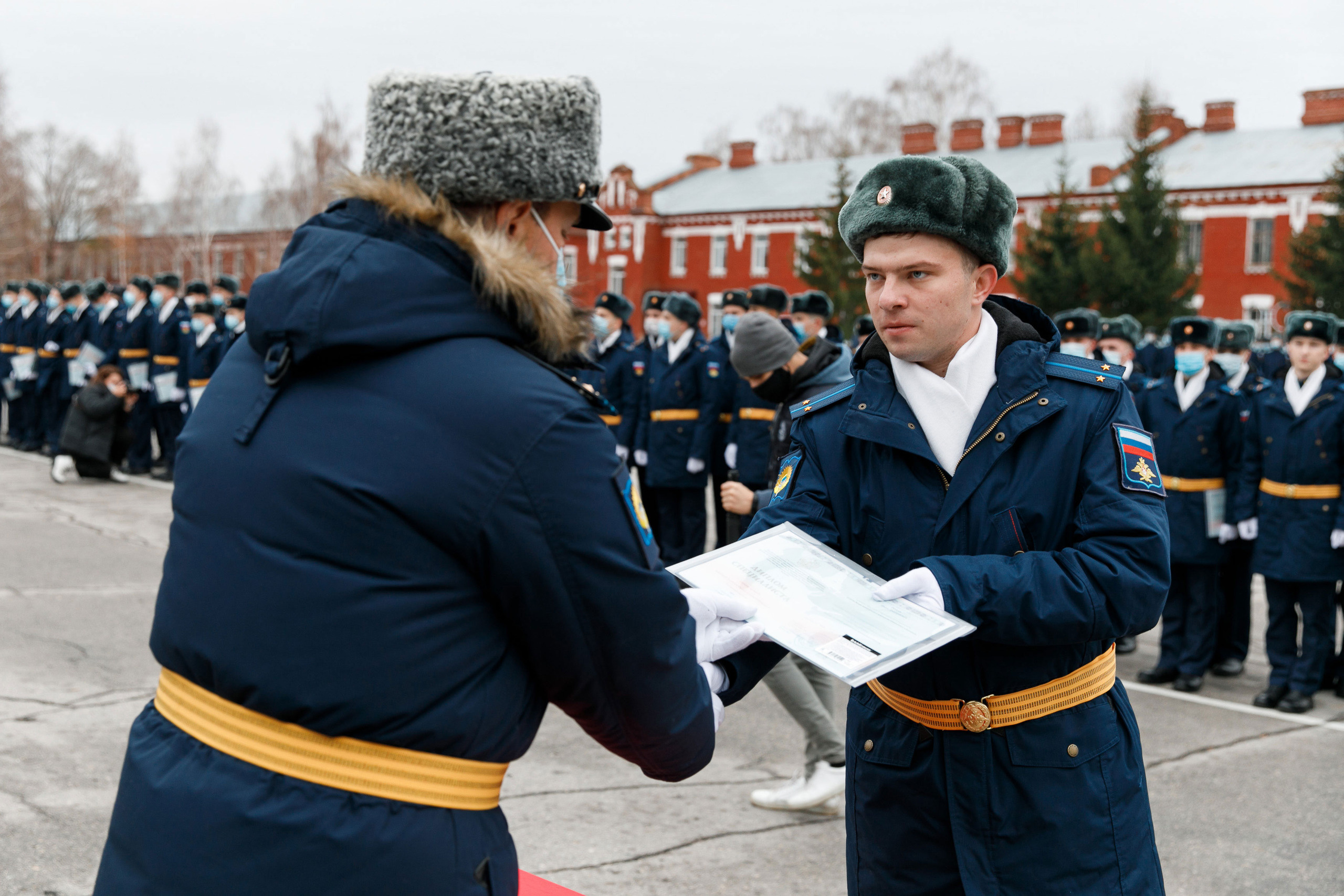 СВВАУЛ Вручение дипломов. Свадебный, семейный и школьный фотограф в Сызрани Максим Баталов