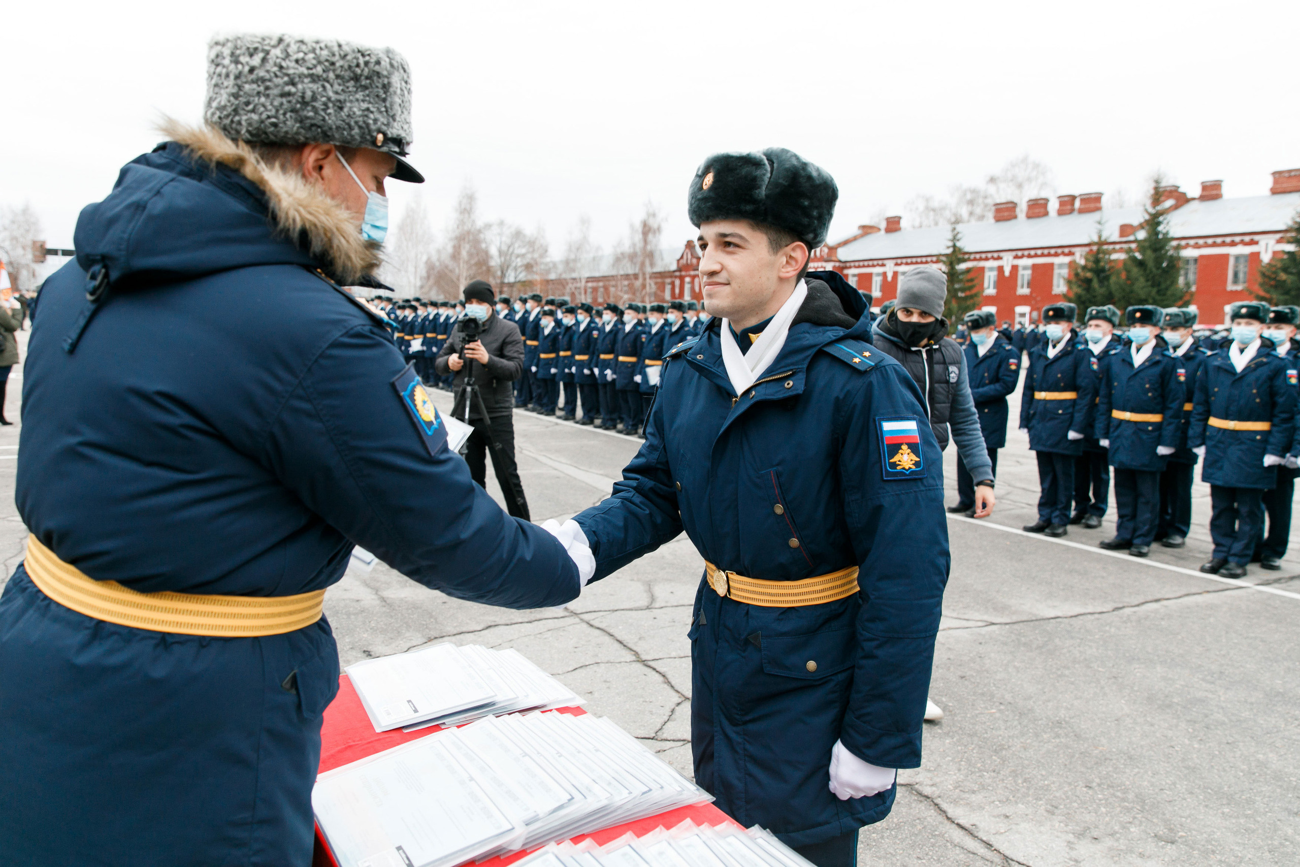 СВВАУЛ Вручение дипломов. Свадебный, семейный и школьный фотограф в Сызрани Максим Баталов