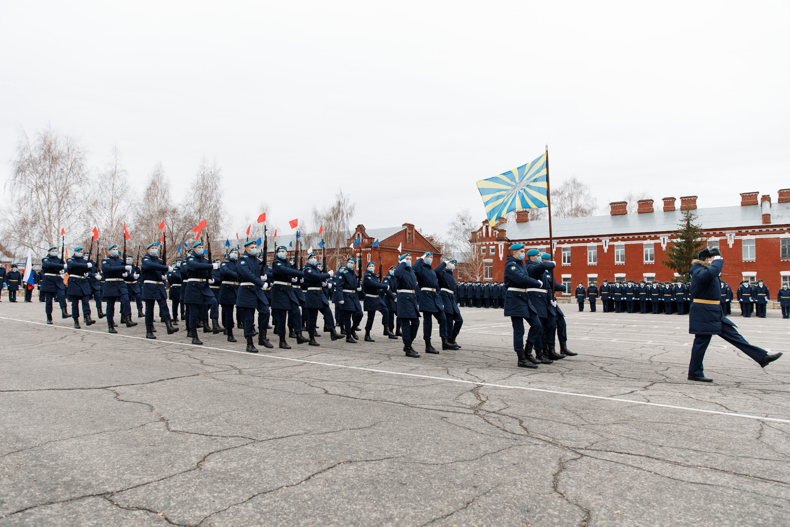СВВАУЛ Вручение дипломов. Свадебный, семейный и школьный фотограф в Сызрани Максим Баталов
