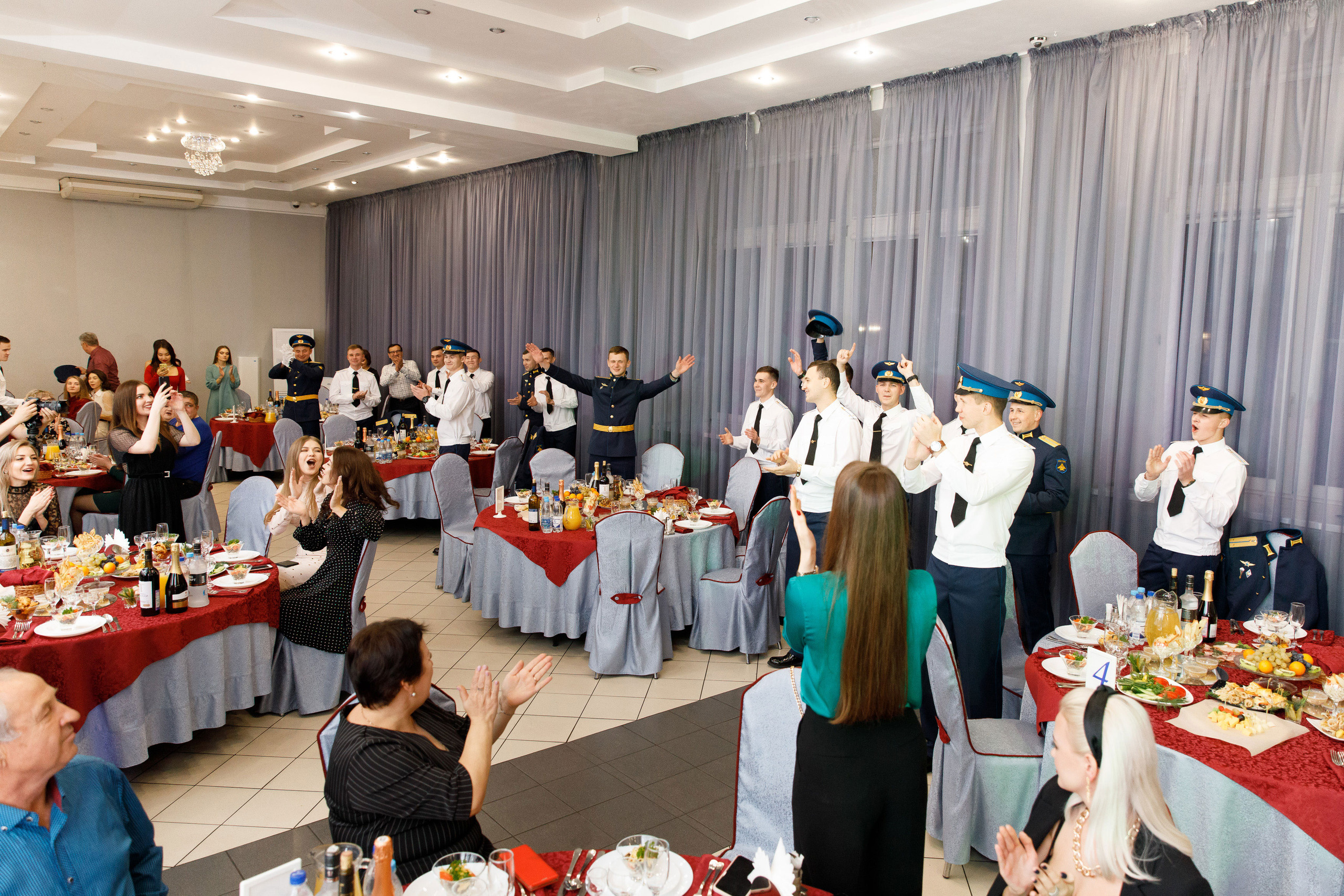 Банкет. Свадебный, семейный и школьный фотограф в Сызрани Максим Баталов