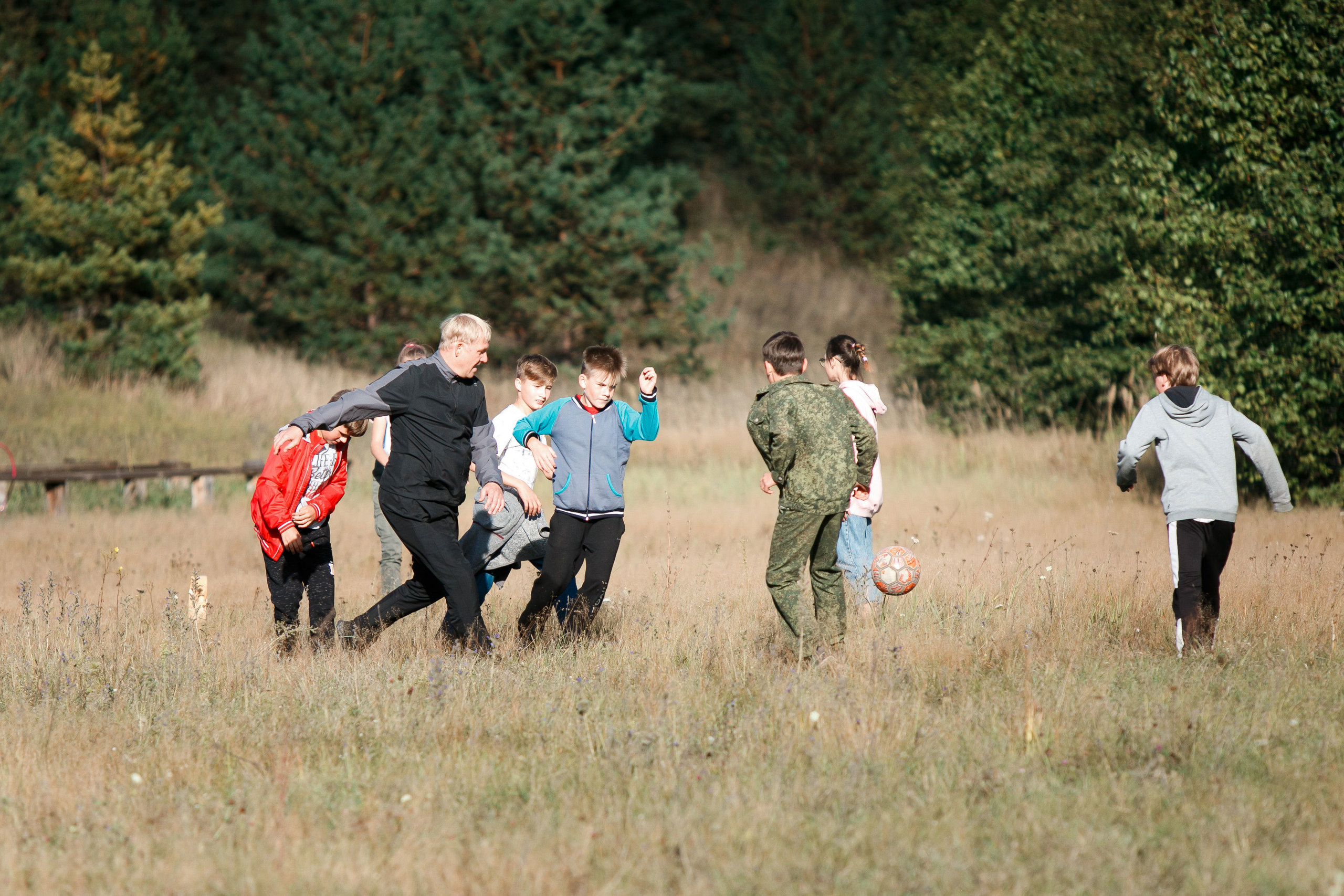 Классный отдых. Свадебный, семейный и школьный фотограф в Сызрани Максим Баталов
