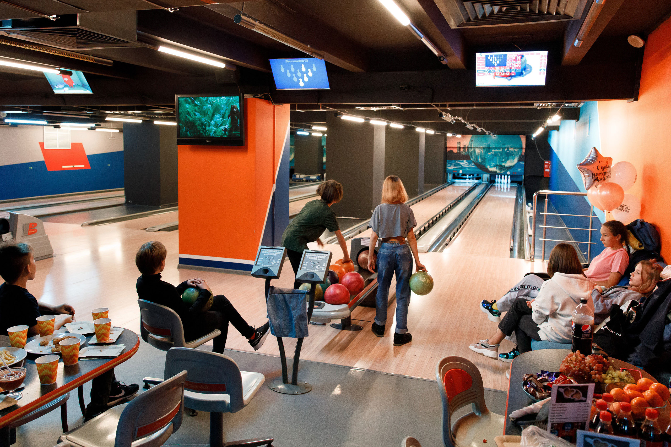 Боулинг. Свадебный, семейный и школьный фотограф в Сызрани Максим Баталов