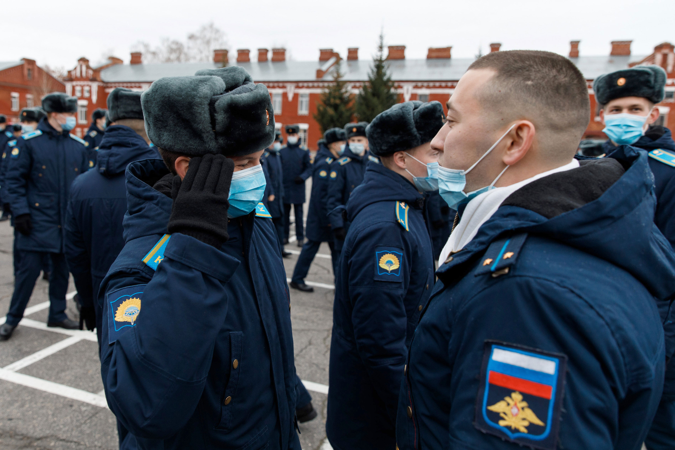 СВВАУЛ Вручение дипломов. Свадебный, семейный и школьный фотограф в Сызрани Максим Баталов