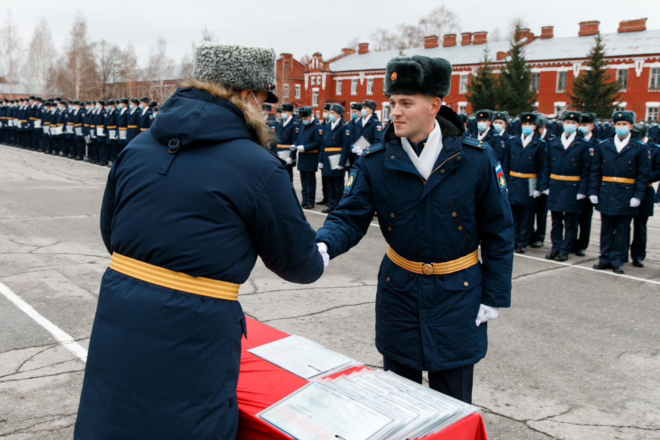 СВВАУЛ Вручение дипломов. Свадебный, семейный и школьный фотограф в Сызрани Максим Баталов