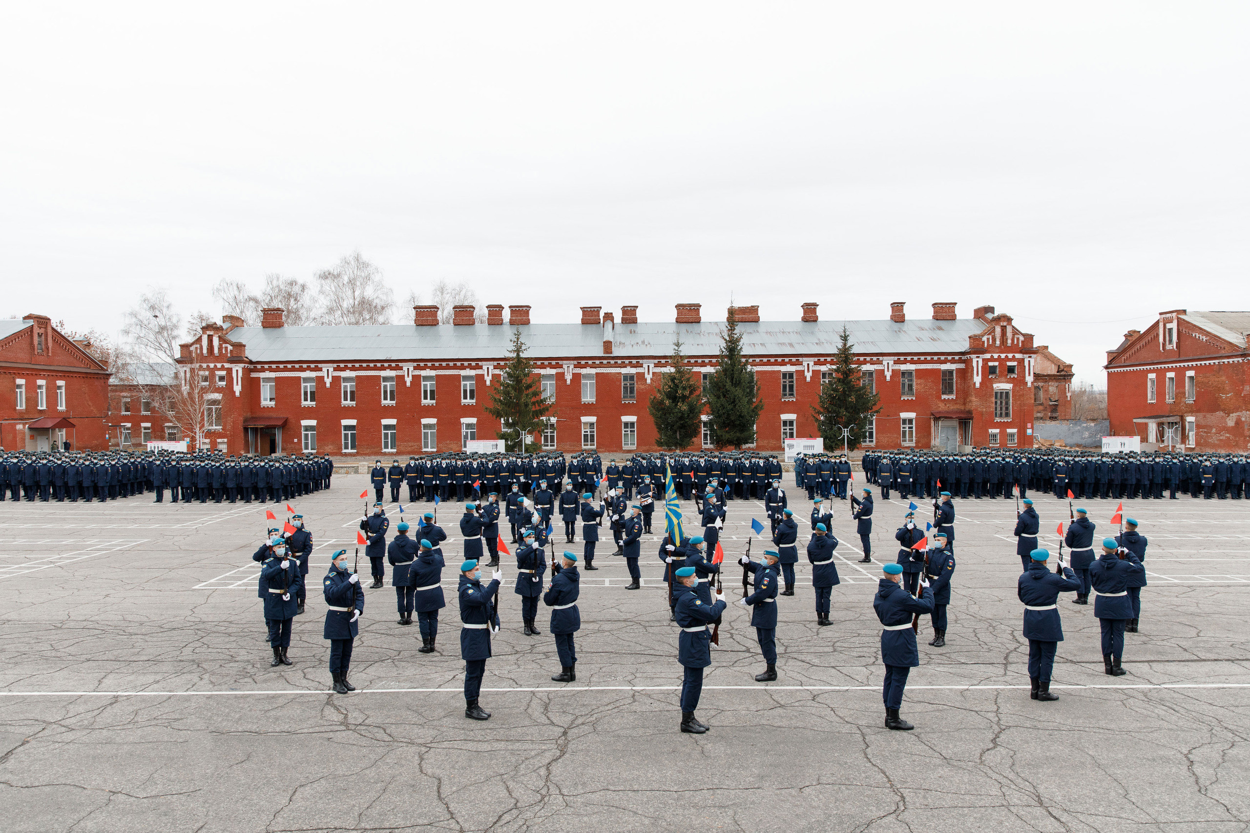 СВВАУЛ Вручение дипломов. Свадебный, семейный и школьный фотограф в Сызрани Максим Баталов