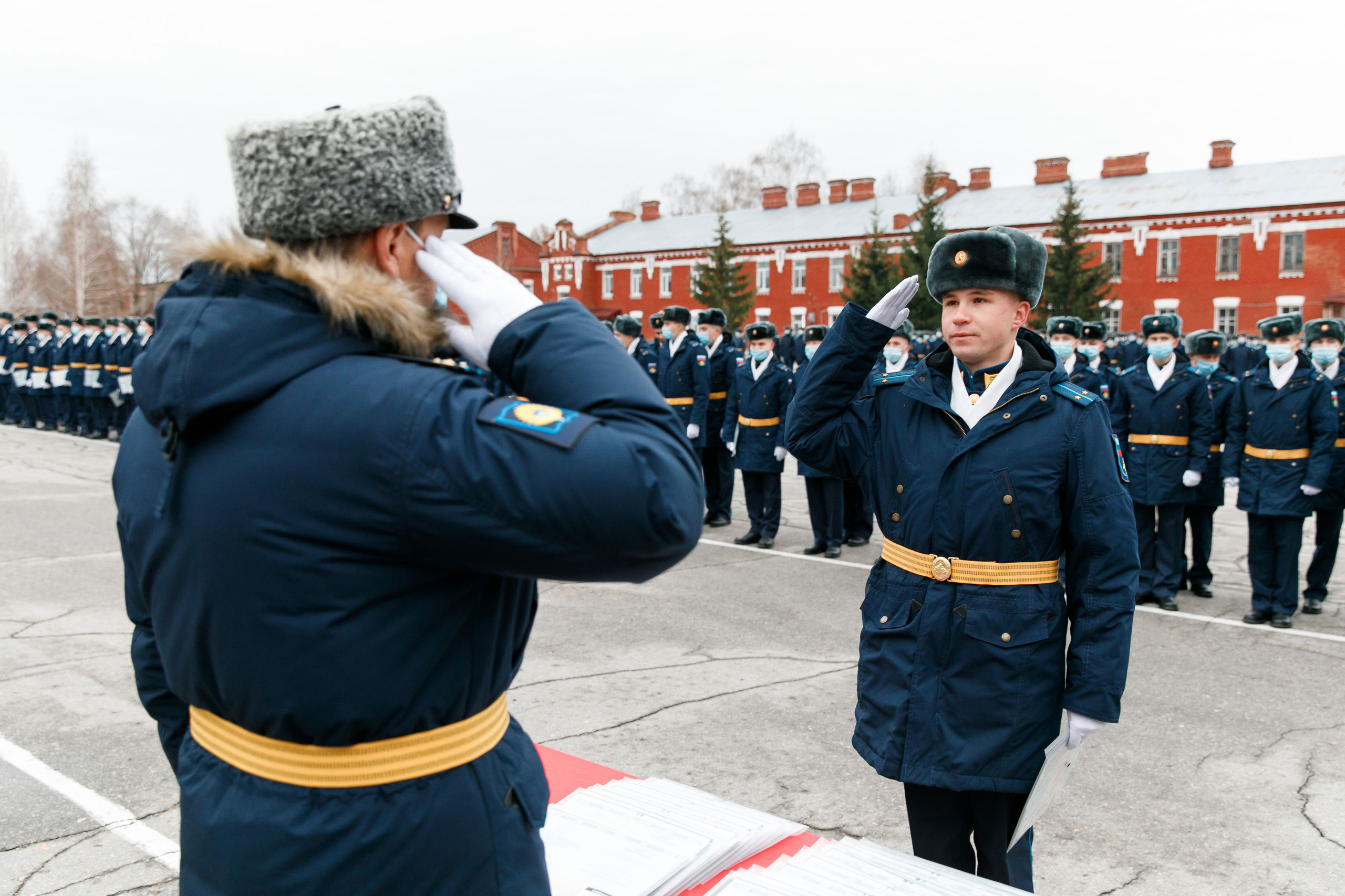 СВВАУЛ Вручение дипломов. Свадебный, семейный и школьный фотограф в Сызрани Максим Баталов
