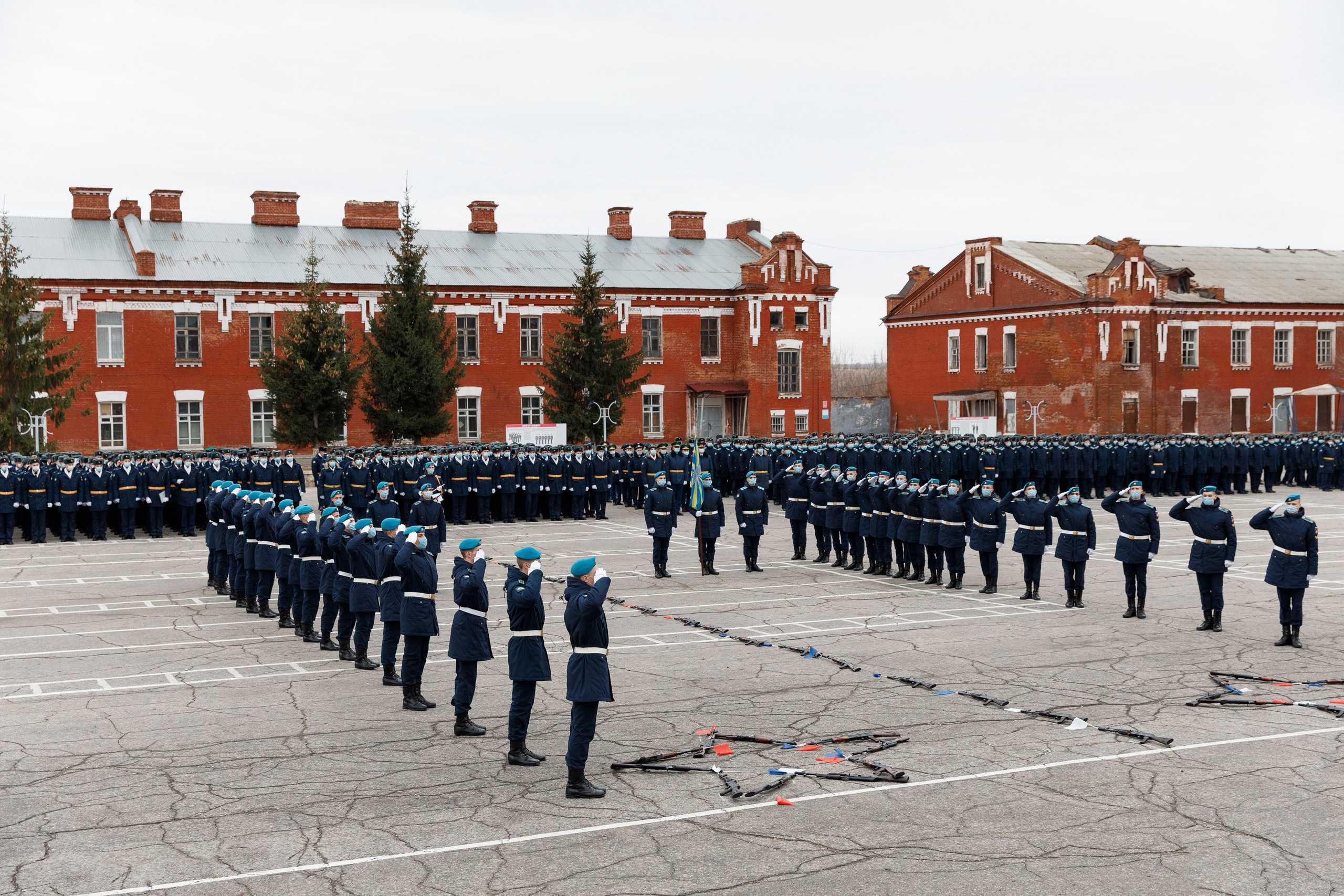СВВАУЛ Вручение дипломов. Свадебный, семейный и школьный фотограф в Сызрани Максим Баталов