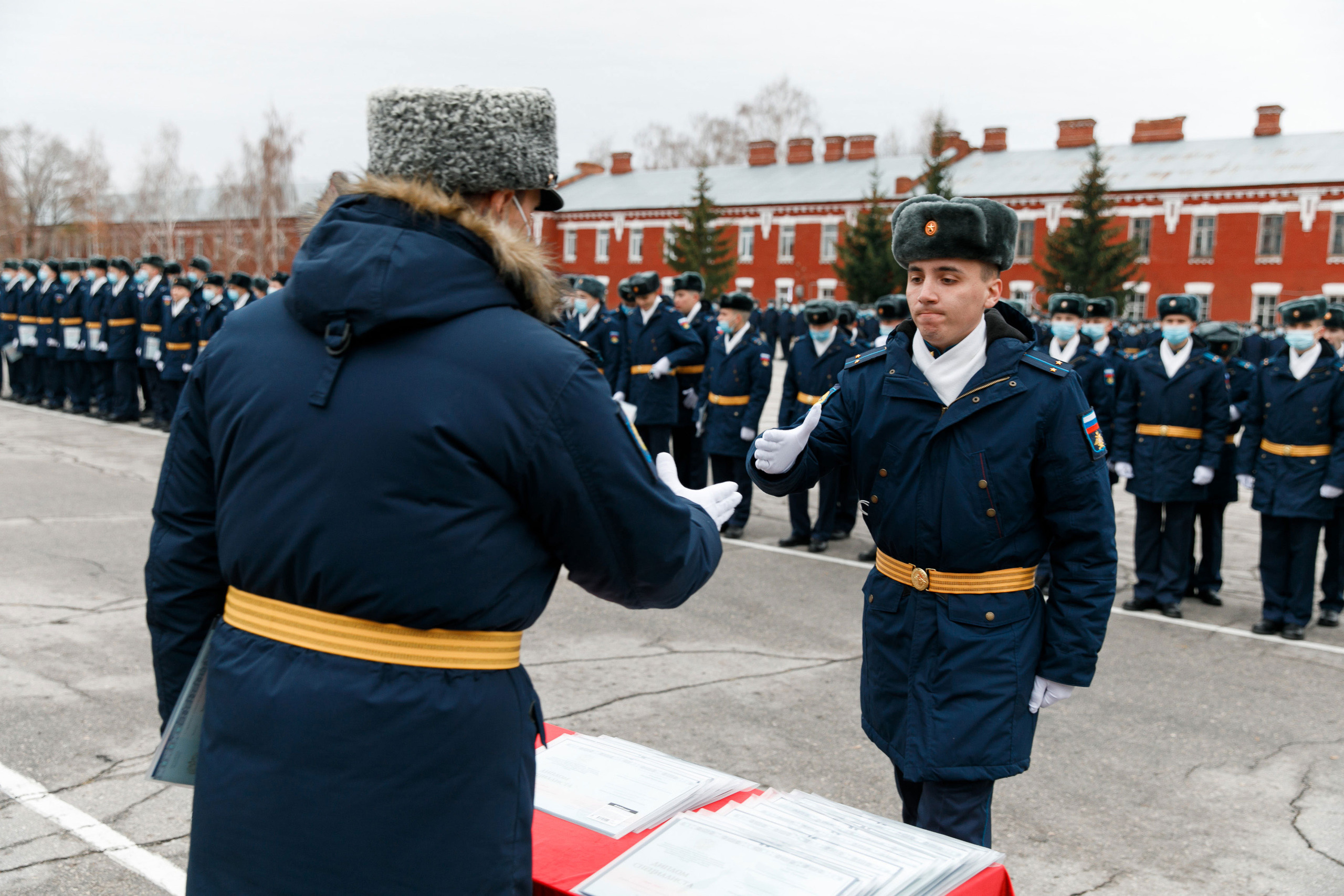 СВВАУЛ Вручение дипломов. Свадебный, семейный и школьный фотограф в Сызрани Максим Баталов