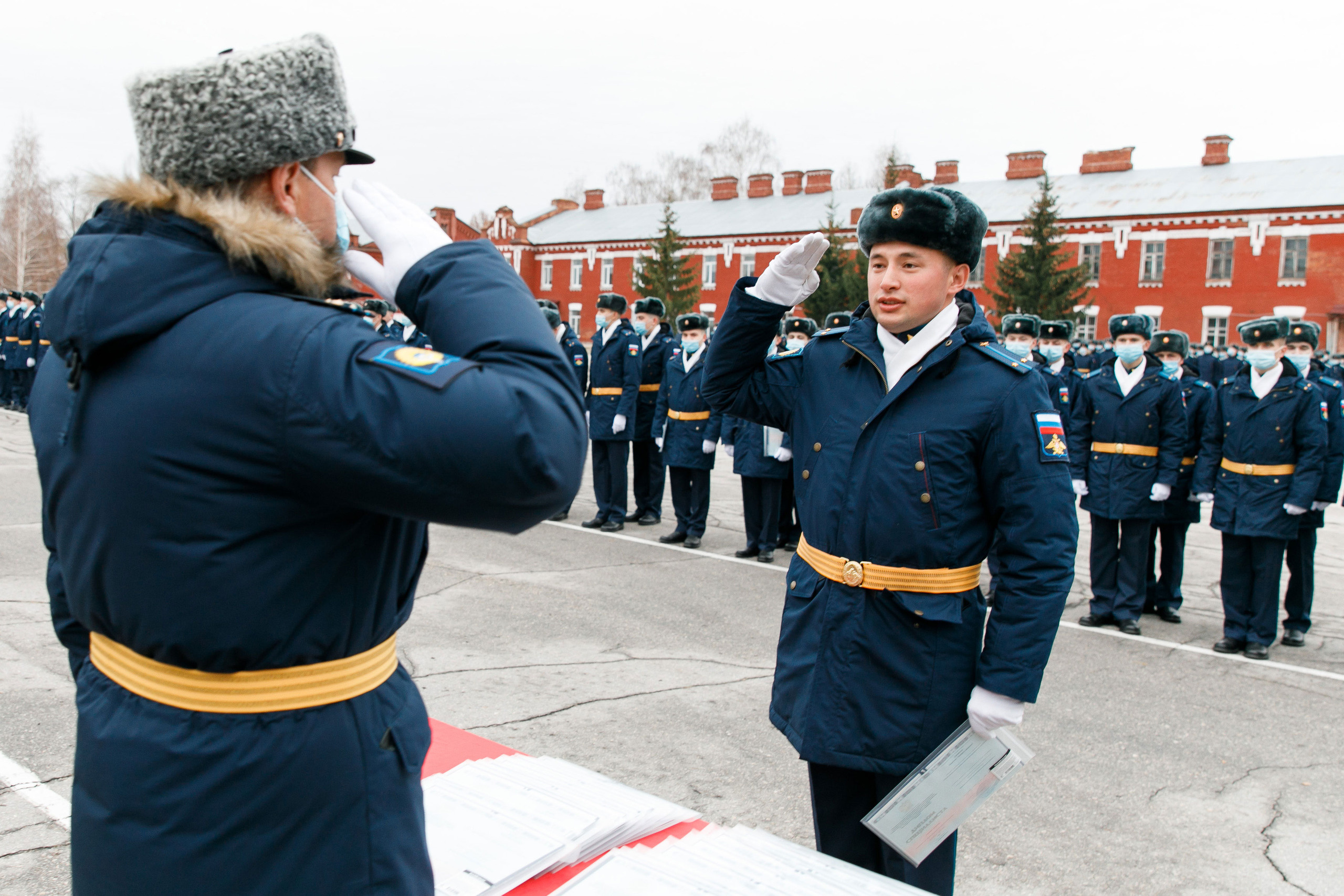 СВВАУЛ Вручение дипломов. Свадебный, семейный и школьный фотограф в Сызрани Максим Баталов