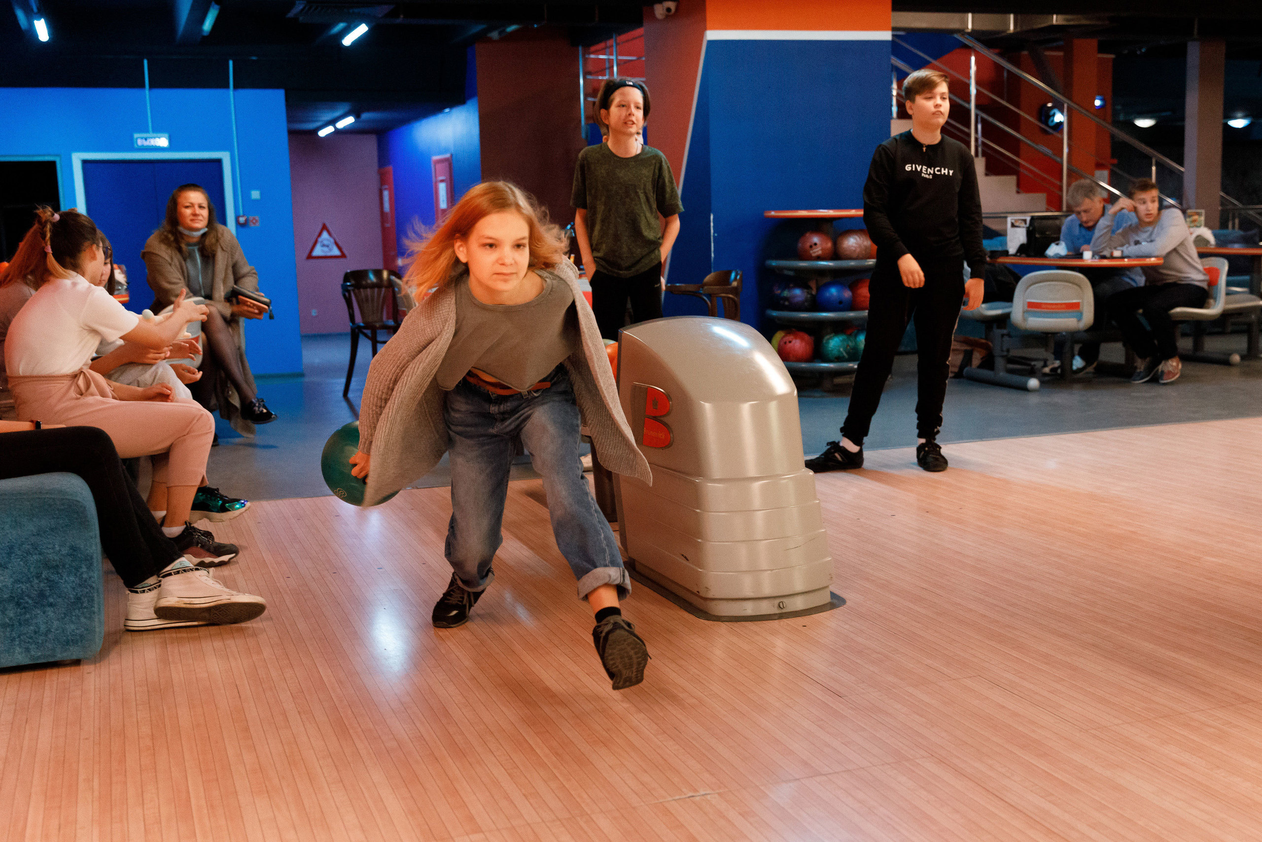 Боулинг. Свадебный, семейный и школьный фотограф в Сызрани Максим Баталов