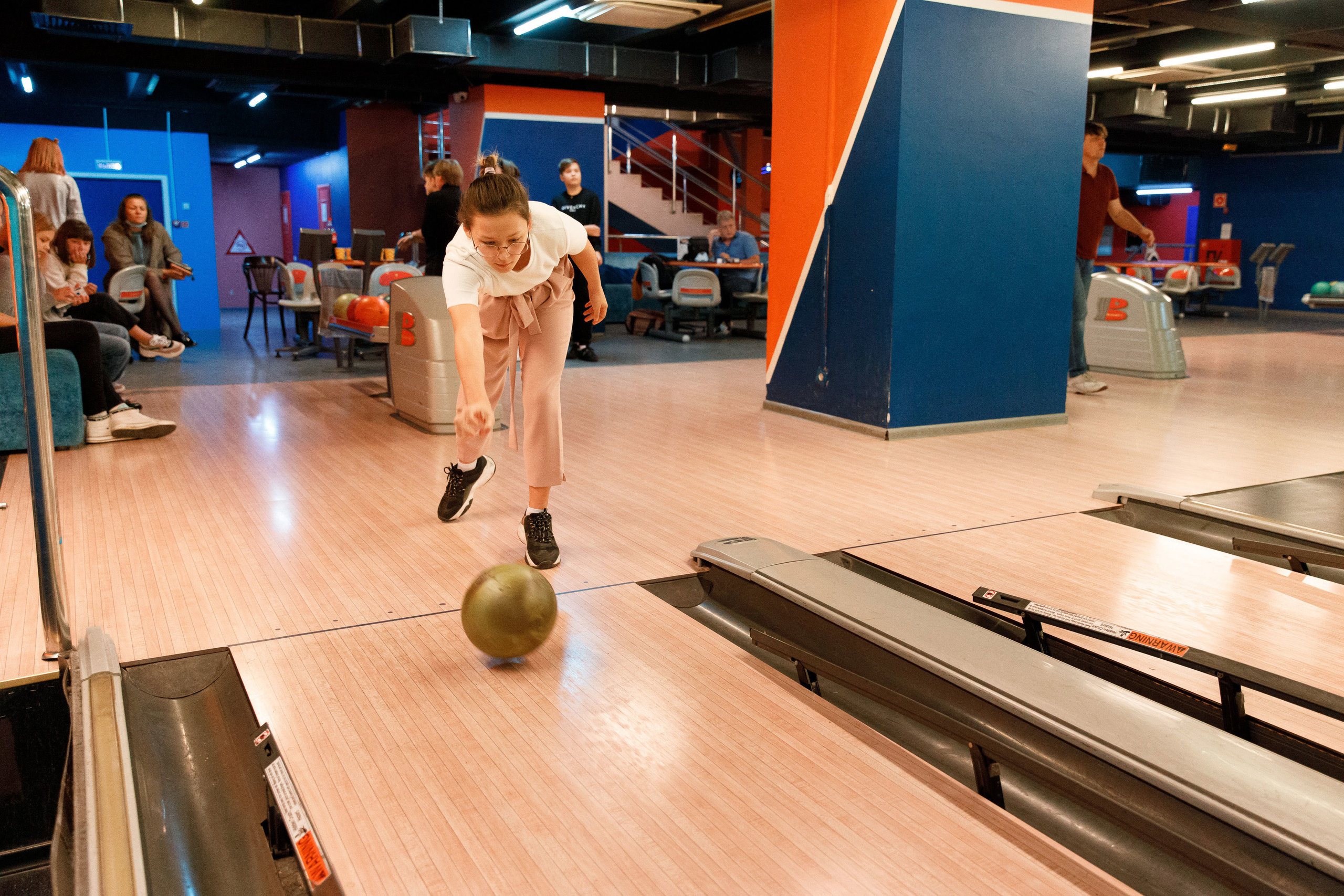Боулинг. Свадебный, семейный и школьный фотограф в Сызрани Максим Баталов