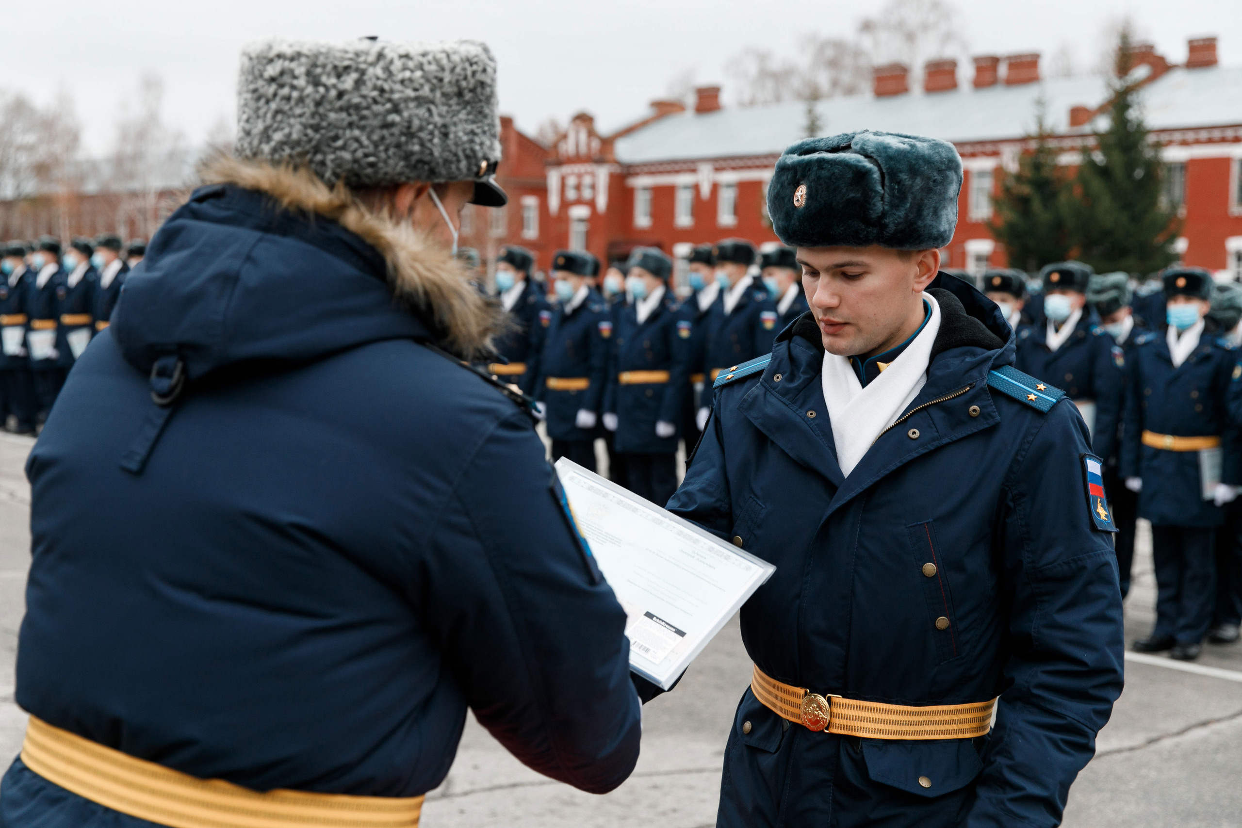 СВВАУЛ Вручение дипломов. Свадебный, семейный и школьный фотограф в Сызрани Максим Баталов