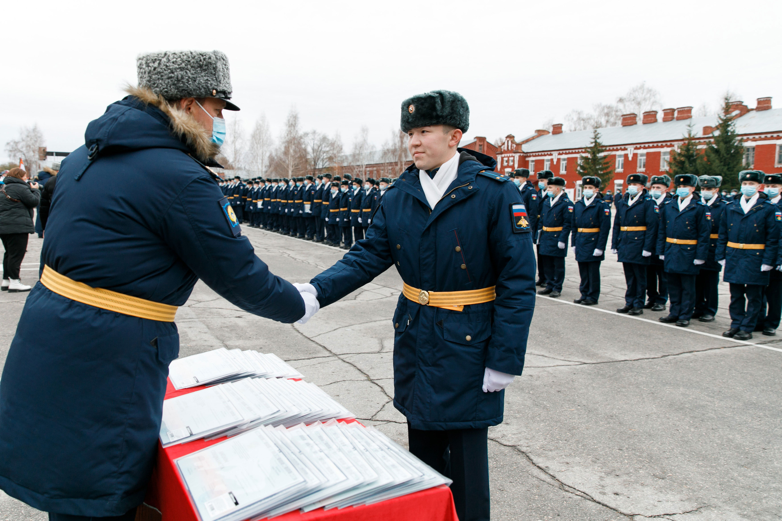 СВВАУЛ Вручение дипломов. Свадебный, семейный и школьный фотограф в Сызрани Максим Баталов