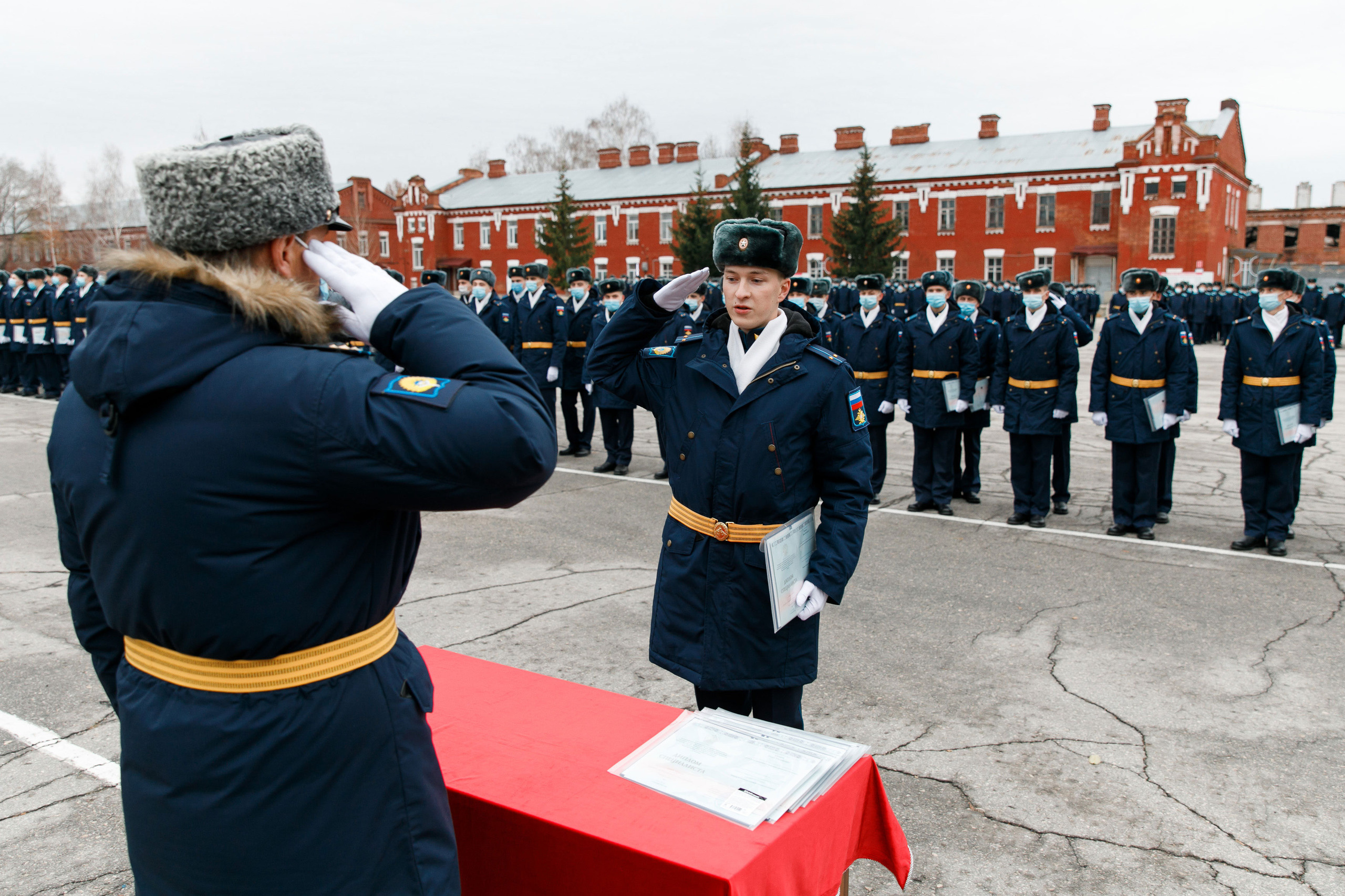 СВВАУЛ Вручение дипломов. Свадебный, семейный и школьный фотограф в Сызрани Максим Баталов