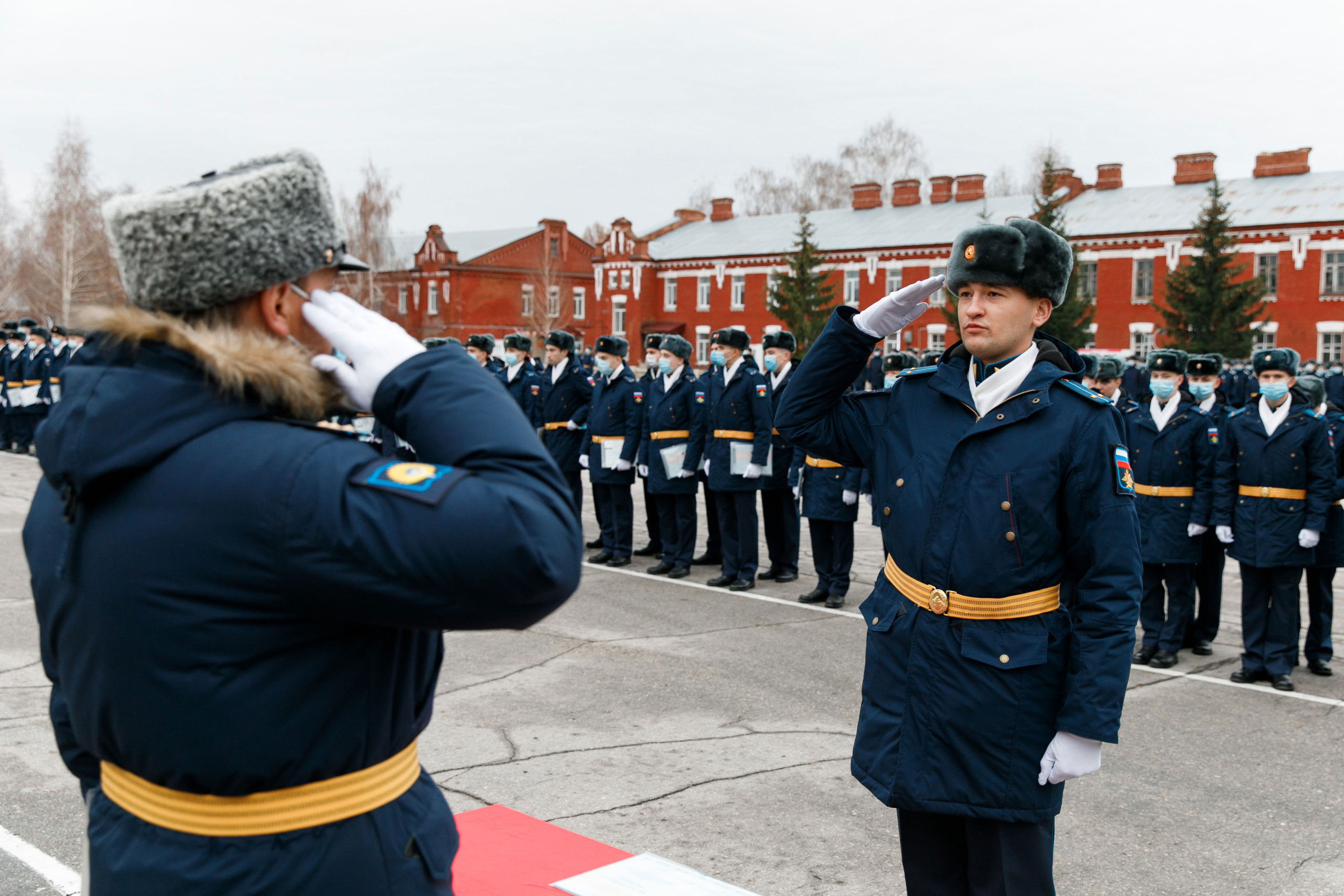 СВВАУЛ Вручение дипломов. Свадебный, семейный и школьный фотограф в Сызрани Максим Баталов