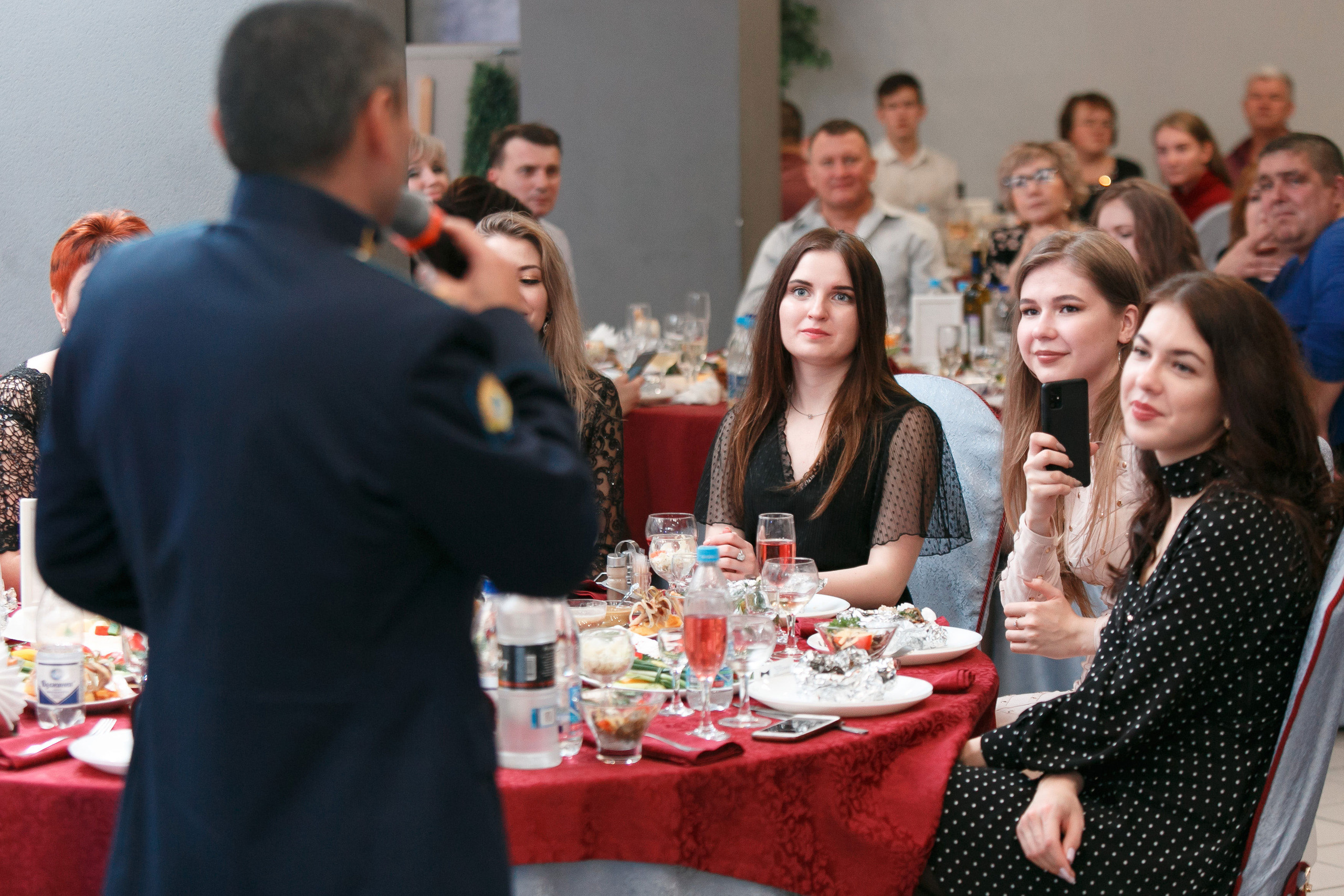 Банкет. Свадебный, семейный и школьный фотограф в Сызрани Максим Баталов