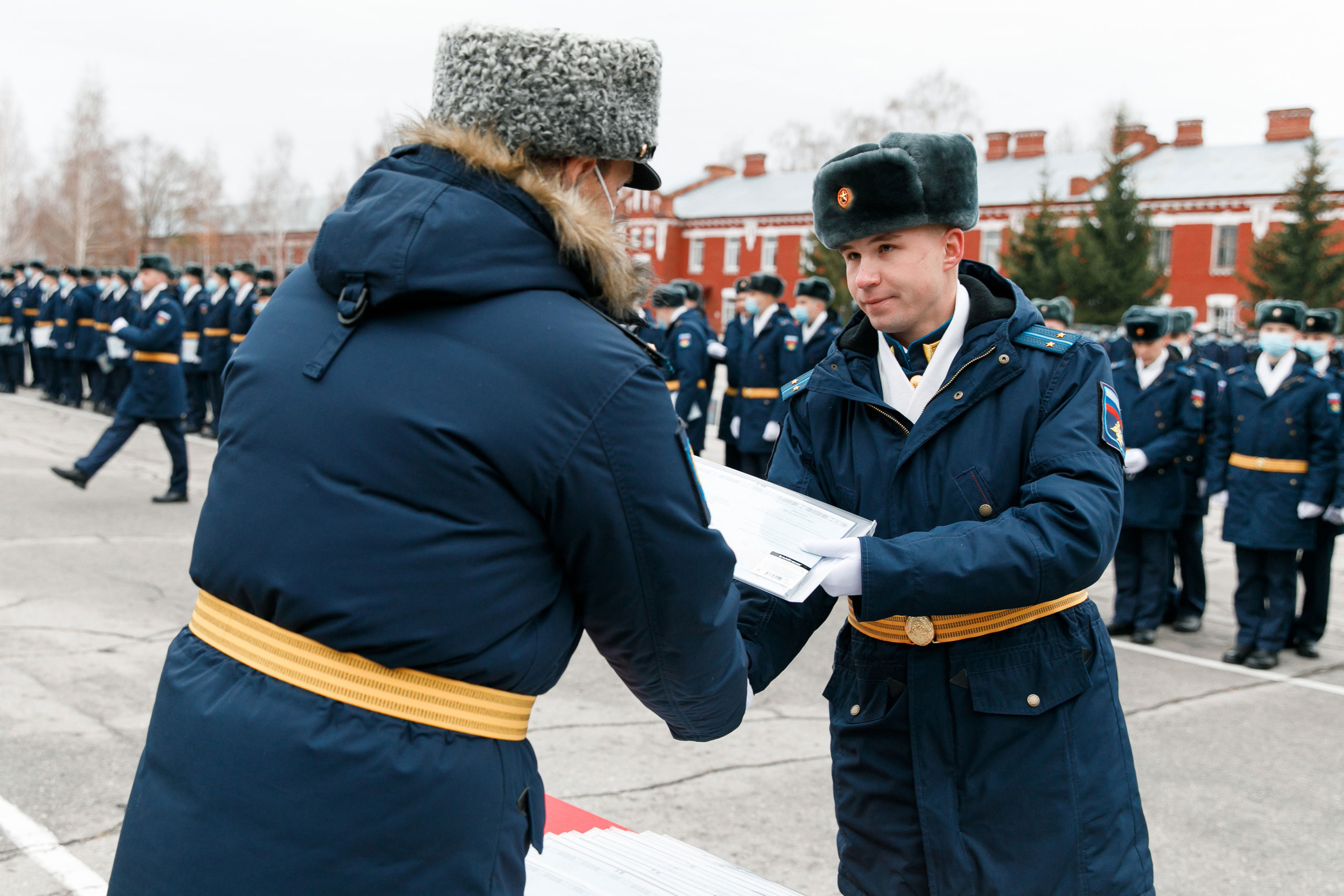 СВВАУЛ Вручение дипломов. Свадебный, семейный и школьный фотограф в Сызрани Максим Баталов
