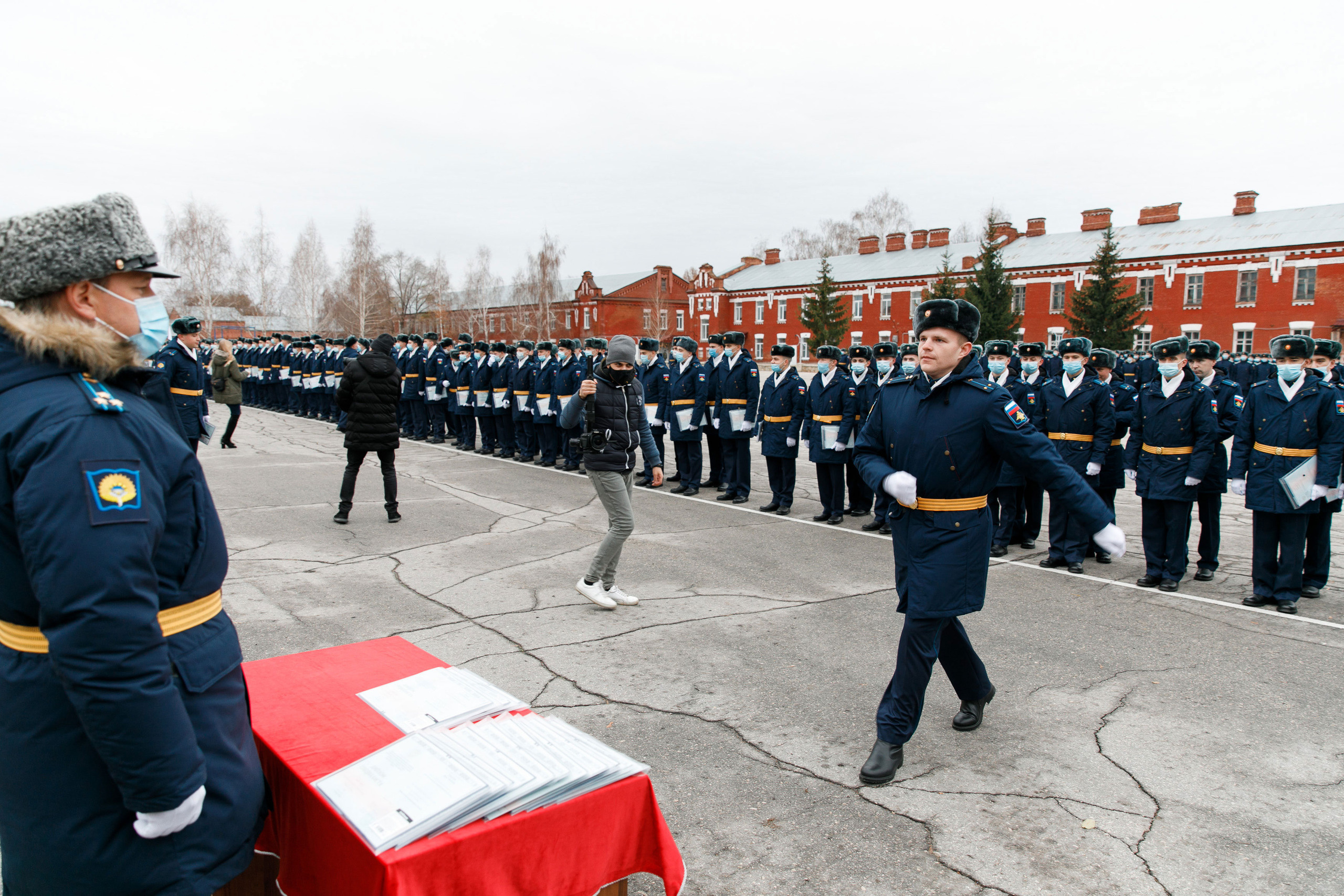 СВВАУЛ Вручение дипломов. Свадебный, семейный и школьный фотограф в Сызрани Максим Баталов