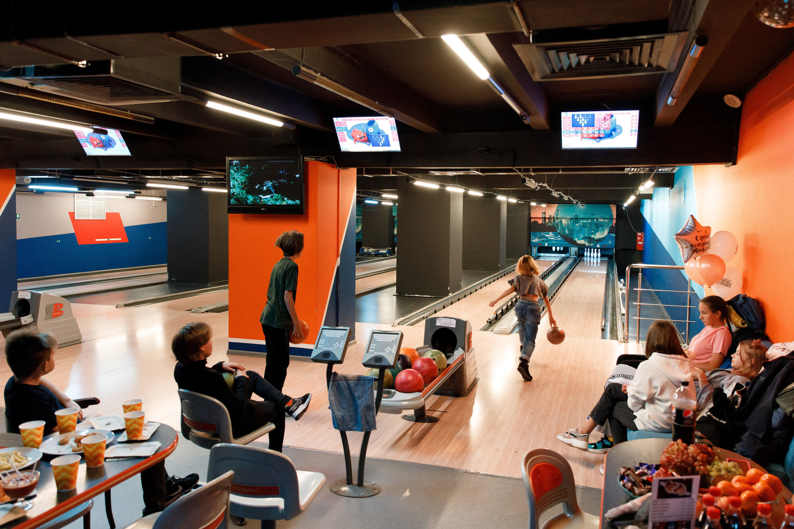 Боулинг. Свадебный, семейный и школьный фотограф в Сызрани Максим Баталов